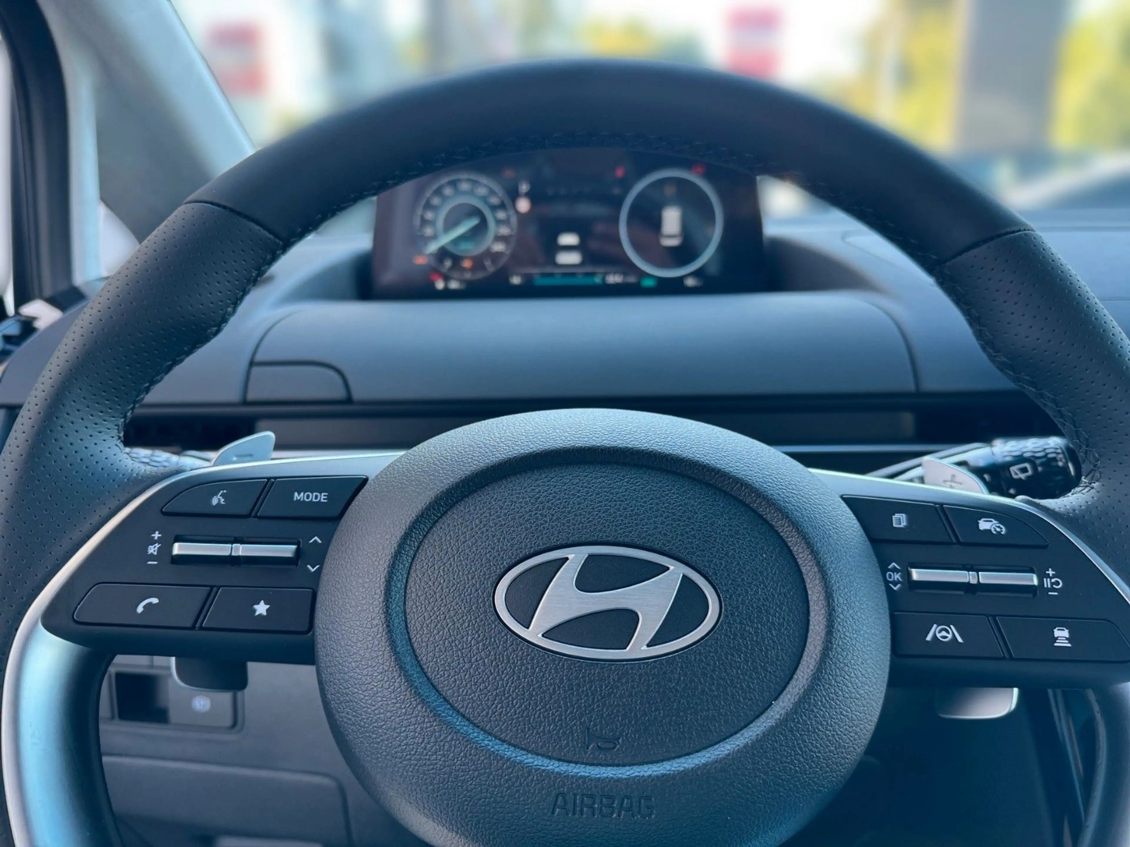 Hyundai STARIA Signature Hybrid 2WD SHD — photo 7