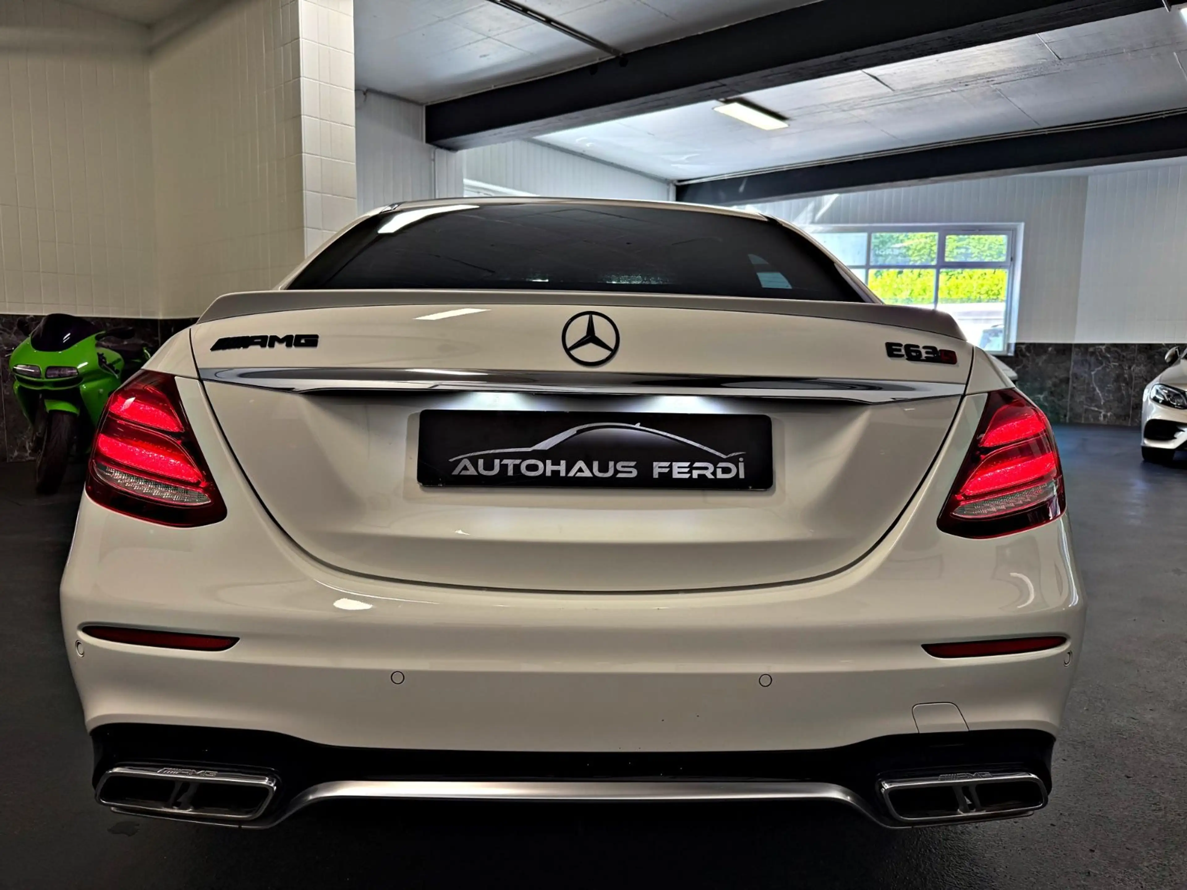 Mercedes-Benz E 63 AMG E63 S AMG 4Matic+ Headup Massage Airmatic Headup — photo 13