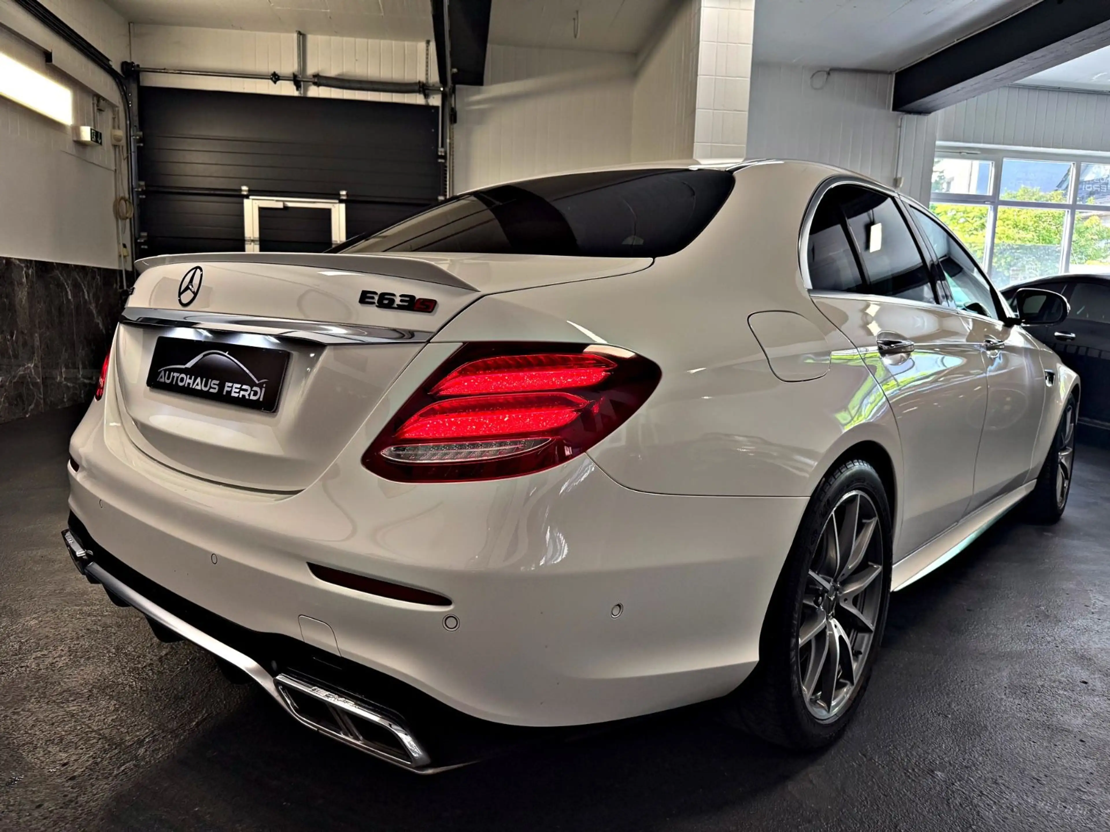 Mercedes-Benz E 63 AMG E63 S AMG 4Matic+ Headup Massage Airmatic Headup — photo 12