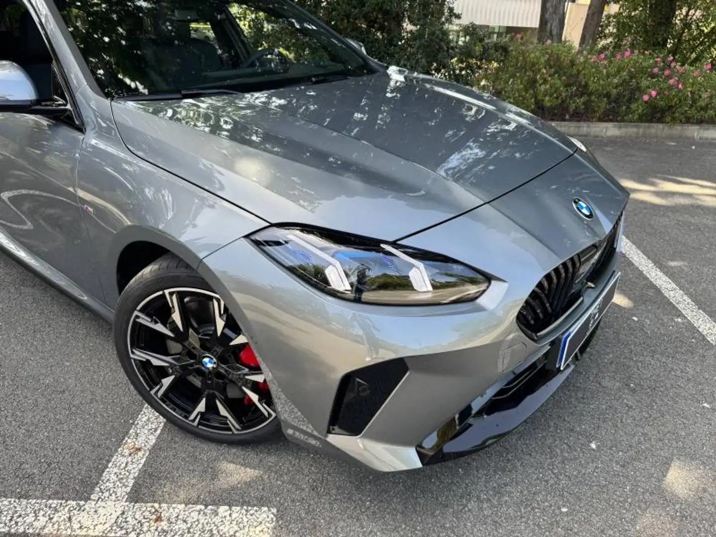 BMW 123 123 xDriveA 218ch DKG7 Gris - 2