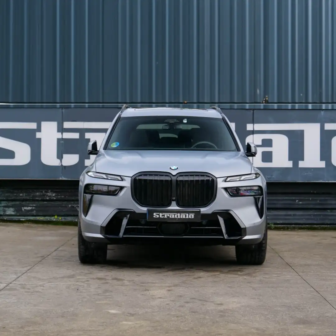 BMW X7 xDrive 40dA M Sport Pro Grijs - 2