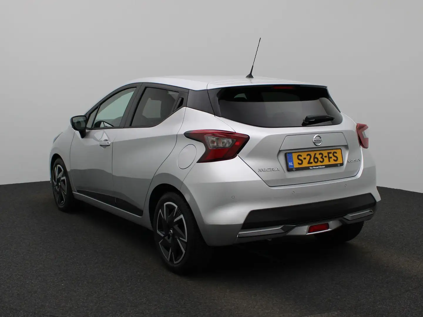 Nissan Micra 1.0 IG-T N-Design 90PK | Navigatie | BOSE Audio | Grigio - 2