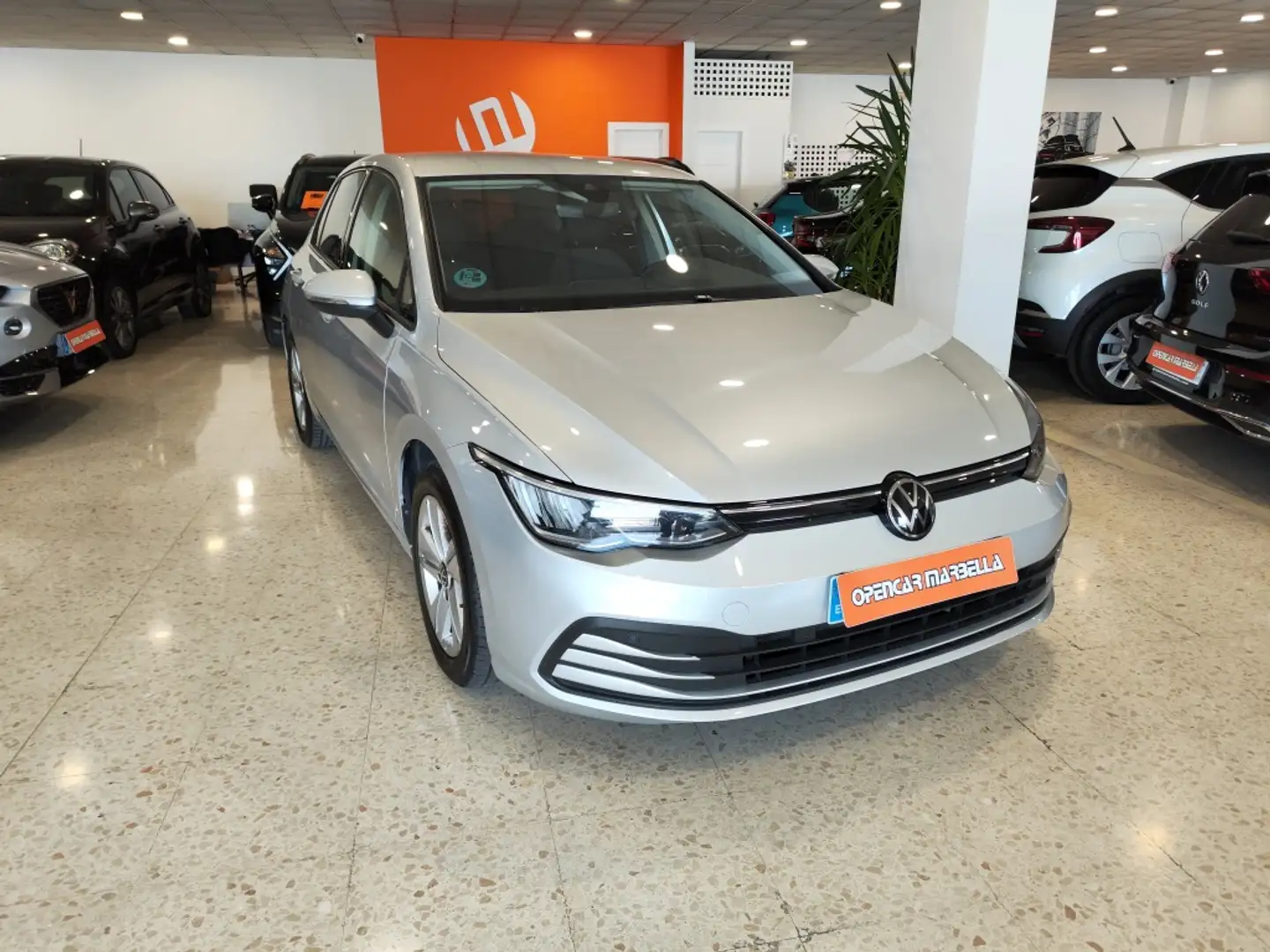 Volkswagen Golf 1.0 TSI Life 81kW Gris - 1