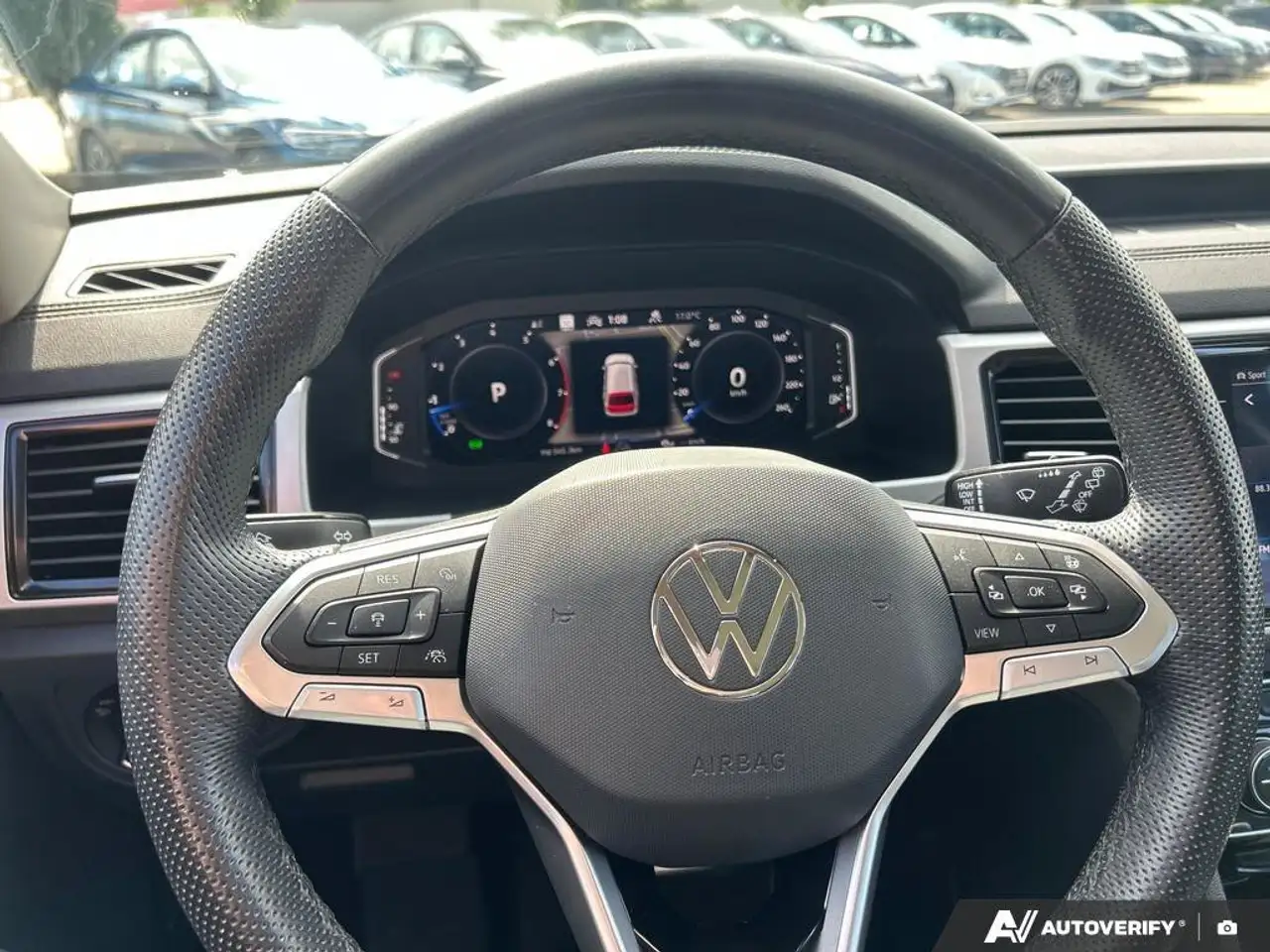 Volkswagen Atlas снимка Volkswagen Atlas