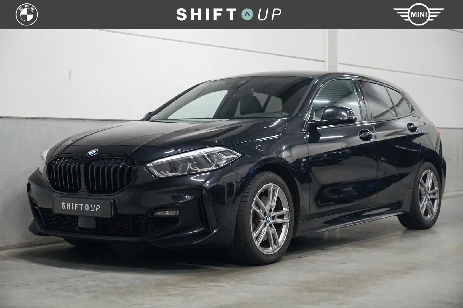 BMW 118 1-serie 118i M-Sport | CarPlay | Stuurverwarming Noir - 1