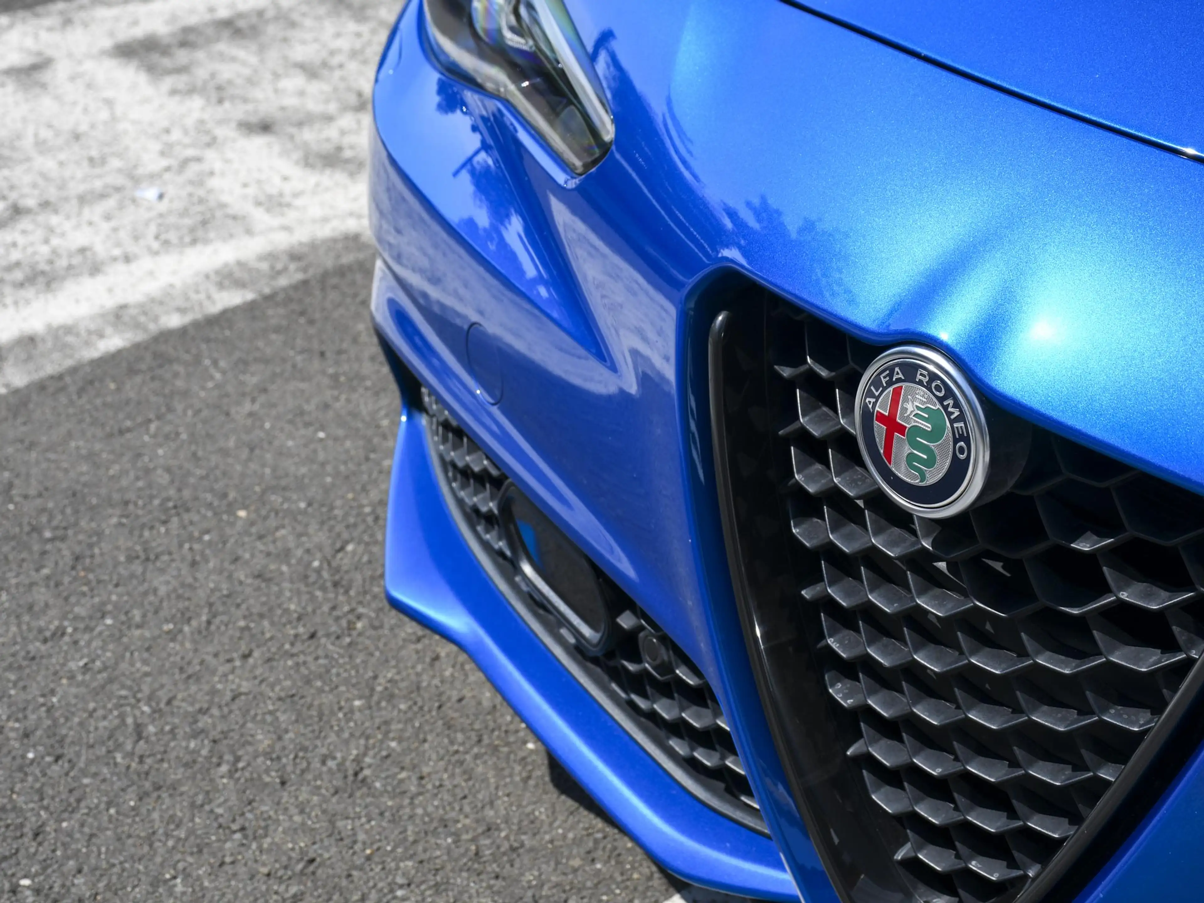 Alfa Romeo Giulia Veloce 2.0T 280pk AWD Automaat RAGAZZON | VERLAAGD — photo 6