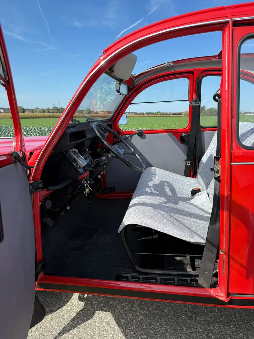 Citroen 2CV Rouge - 2