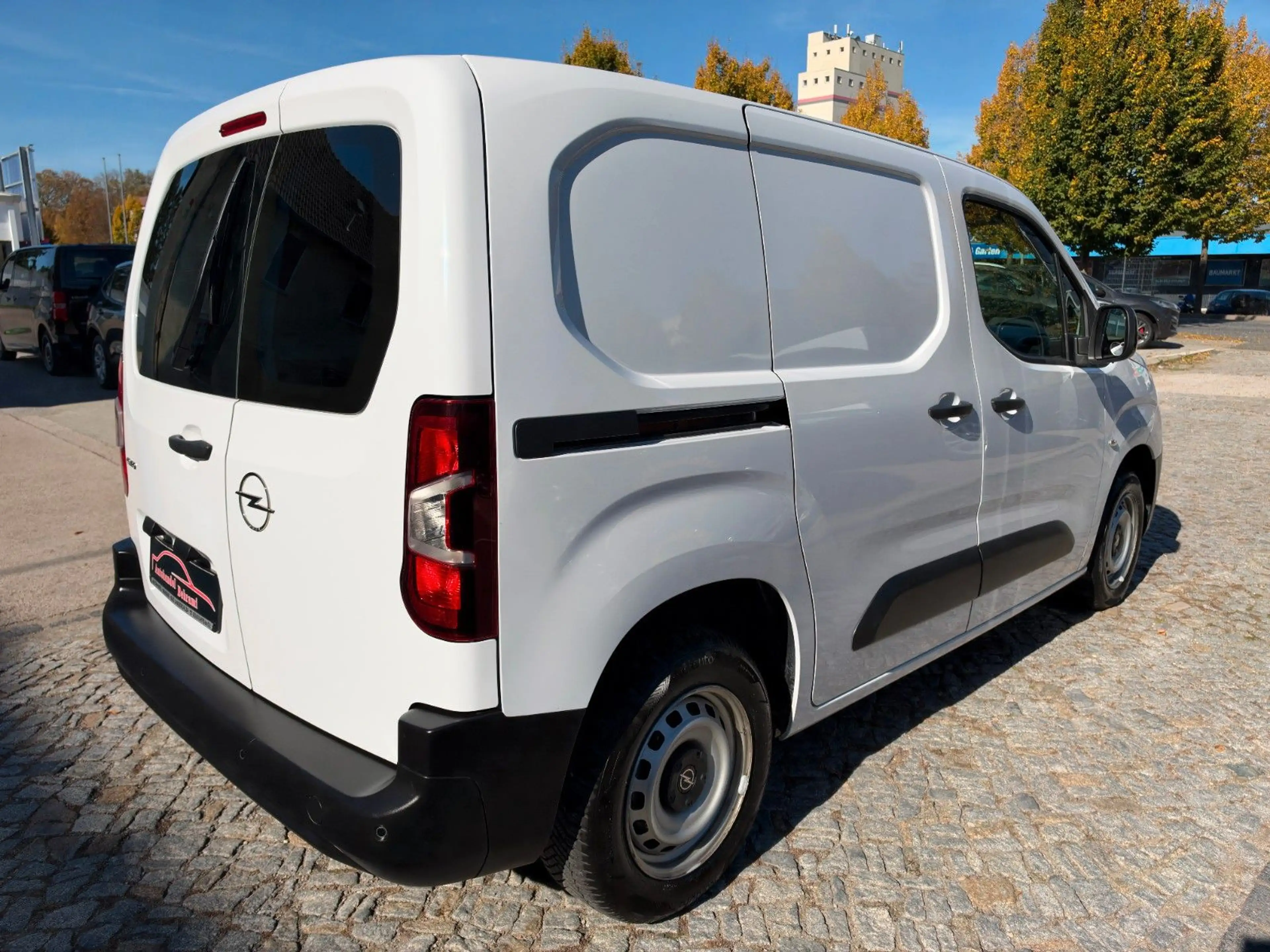 Opel Combo E 1.5 CDTI Cargo Klima Navi PDC 1.Hand — photo 2