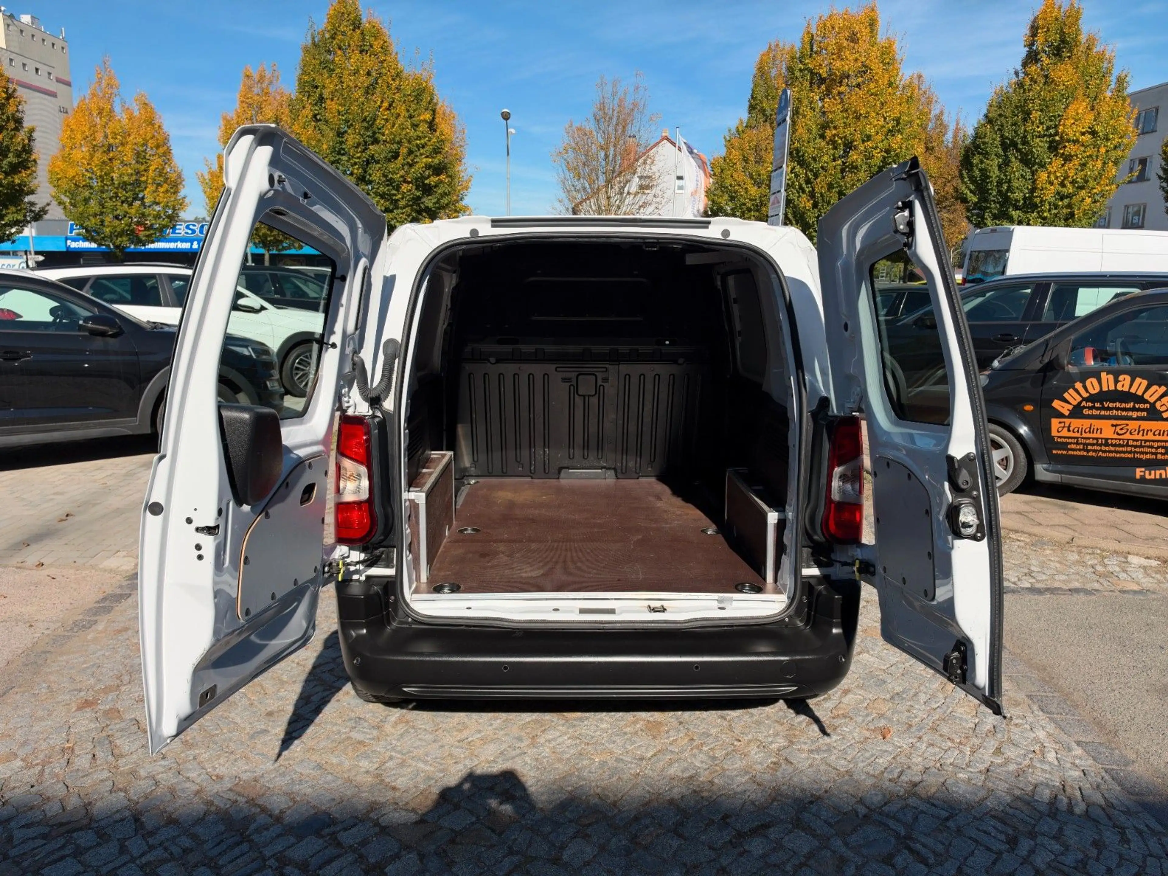 Opel Combo E 1.5 CDTI Cargo Klima Navi PDC 1.Hand — photo 14