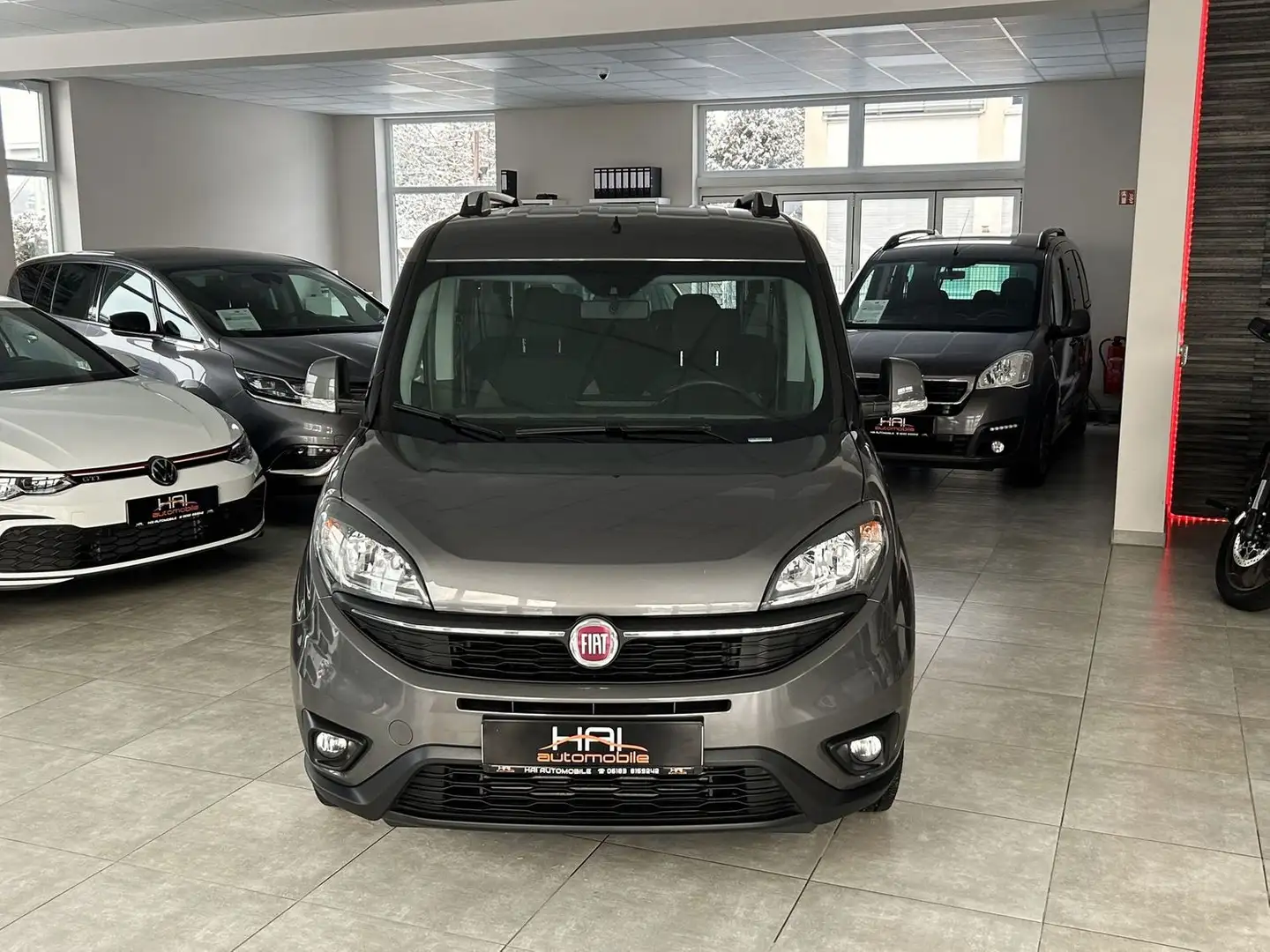 Fiat Doblo Easy1.4 Family paketit 7-Sitzer Klima Grau - 2