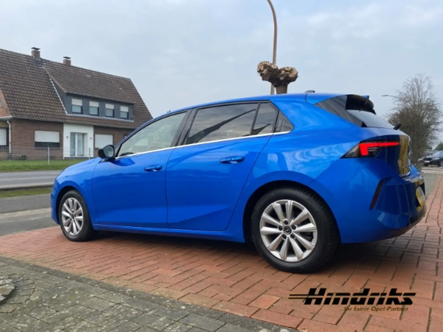 Opel Astra L 1.2 Turbo EU6e -L- 5T Lim. Elegance 1.2D AHK-abn Blau - 2