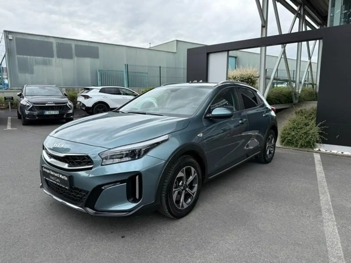 Kia XCeed T-GDi ISG Pure Šedá - 1