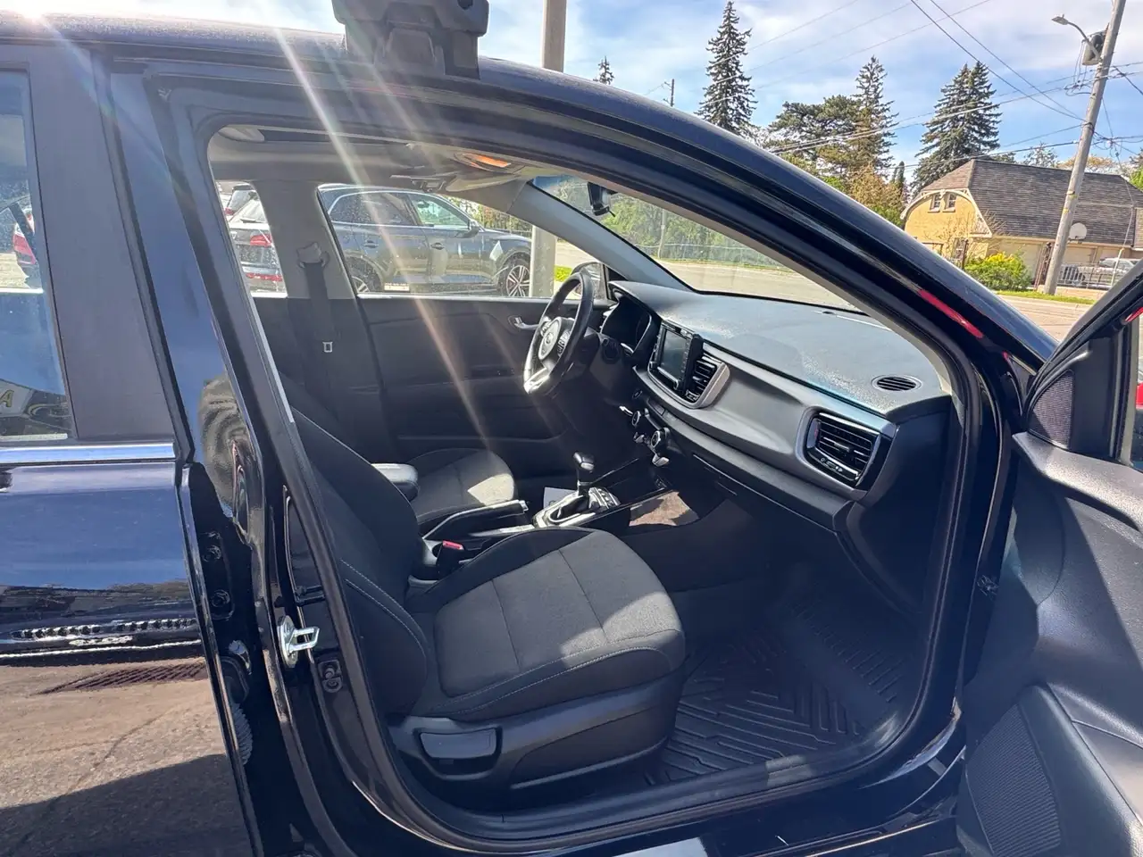 Kia Rio снимка Kia Rio