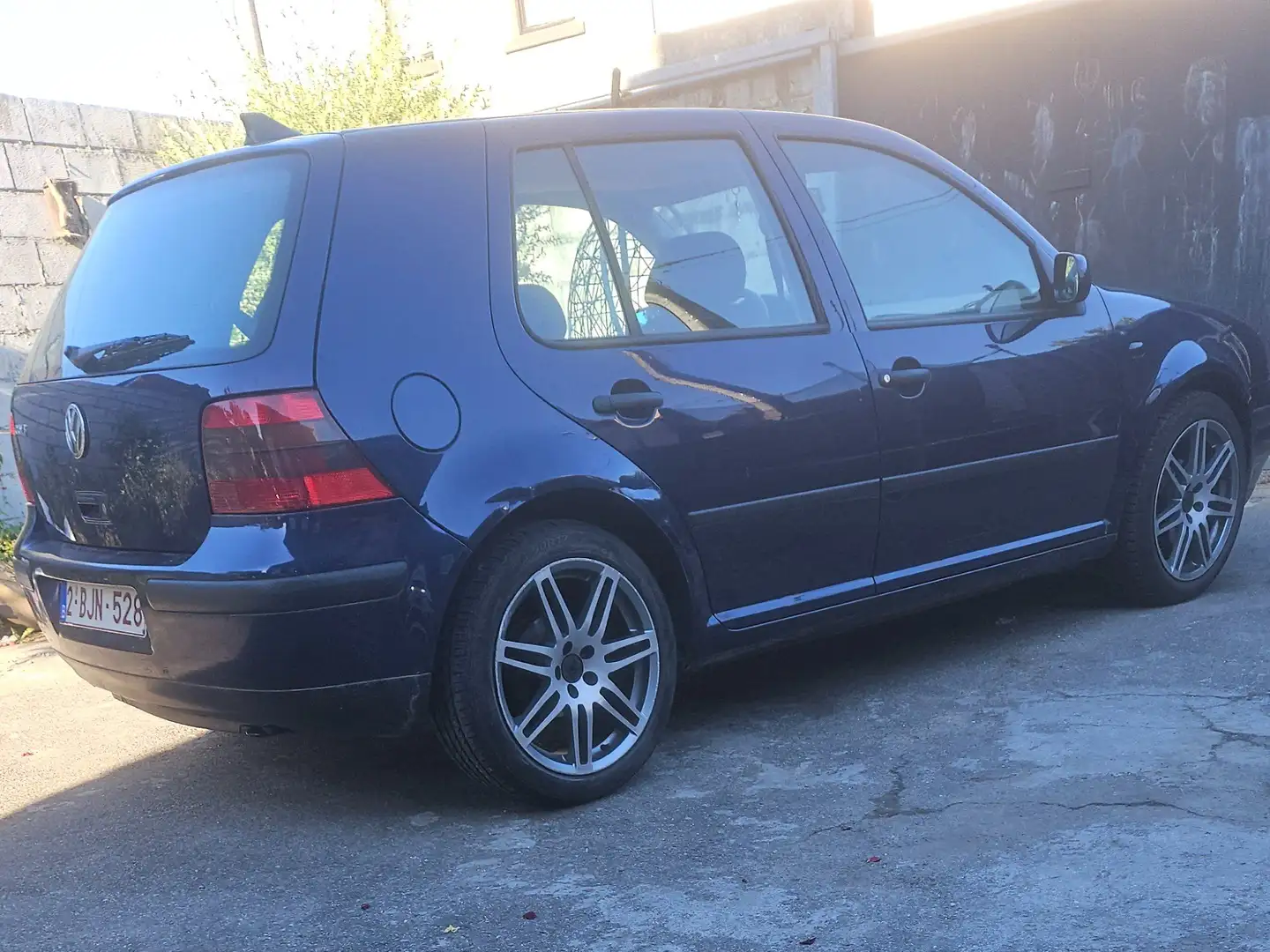 Volkswagen Golf 1.4i Trendline Edition Blauw - 1