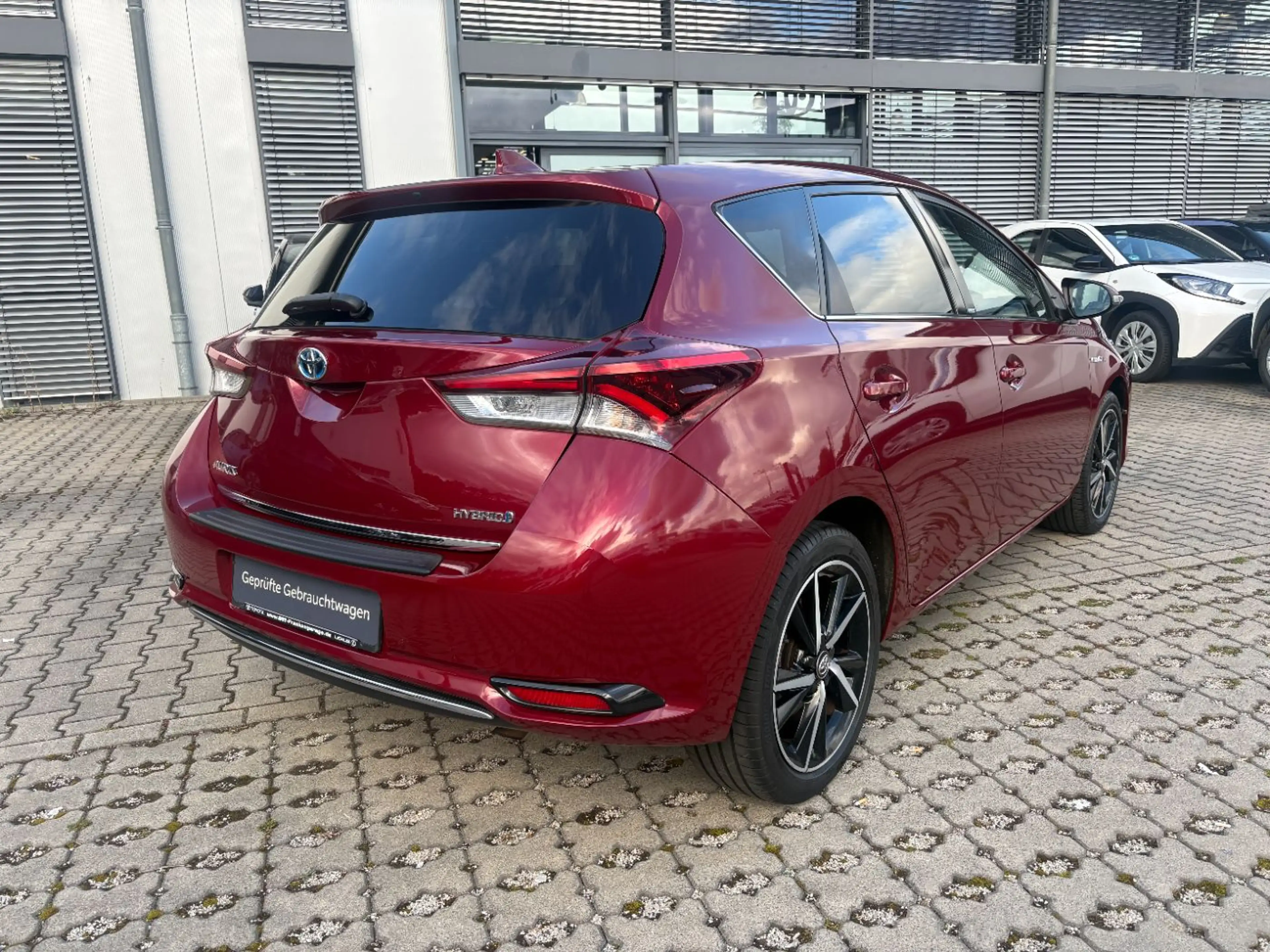 Toyota Auris 1.8 Hybrid Edition-S+ Kamera, 8-fach, Navi — photo 4