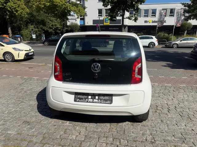 Volkswagen Up! view 7