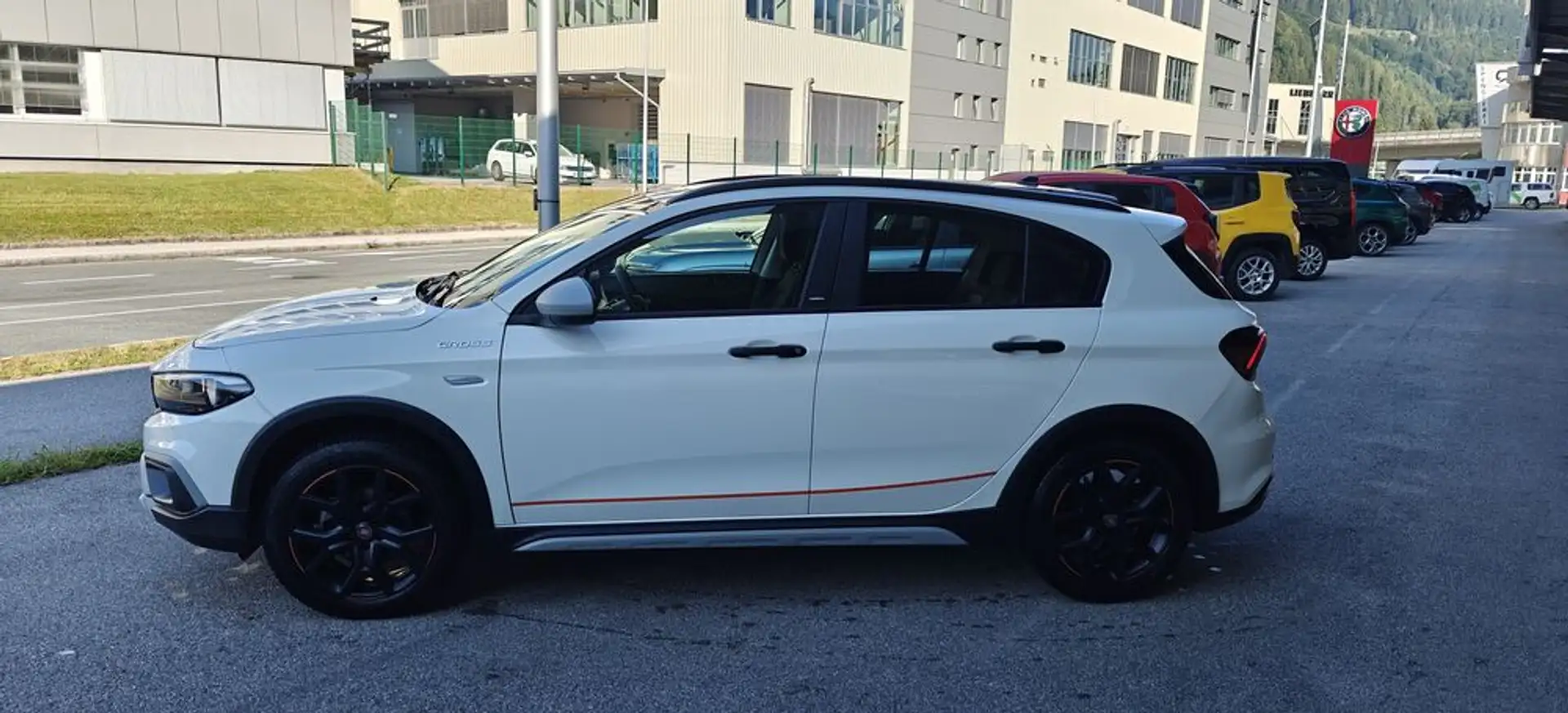 Fiat Tipo Garmin Cross Weiß - 2