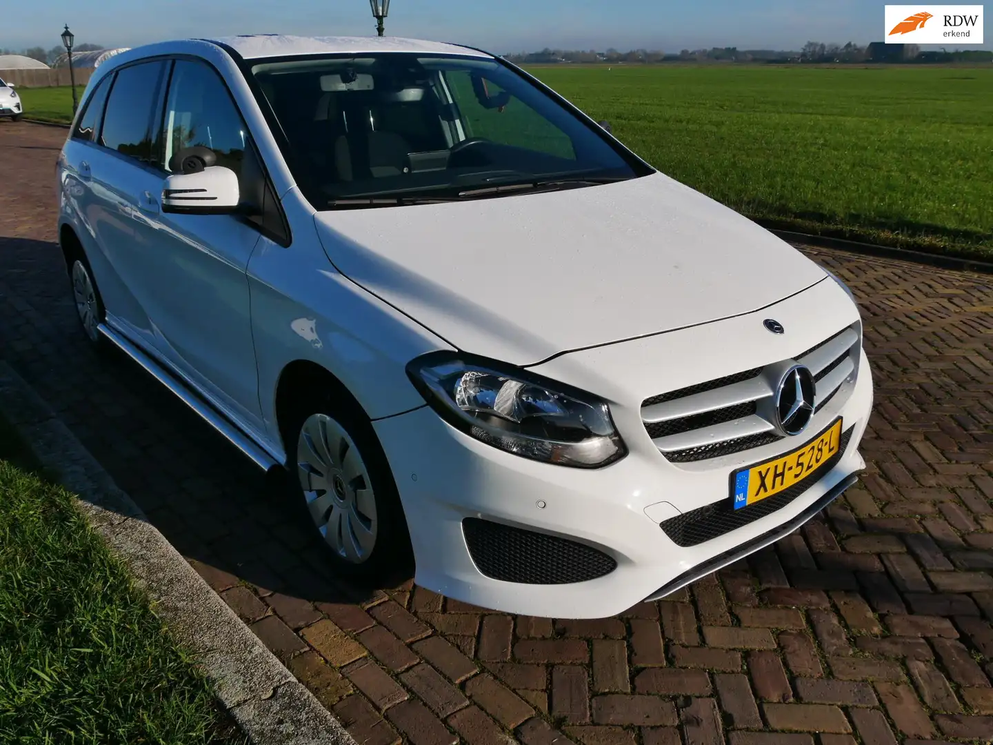 Mercedes-Benz B 220 d Ambition AUT AC **EX-POLITIE** ** MARGE CAR Weiß - 1