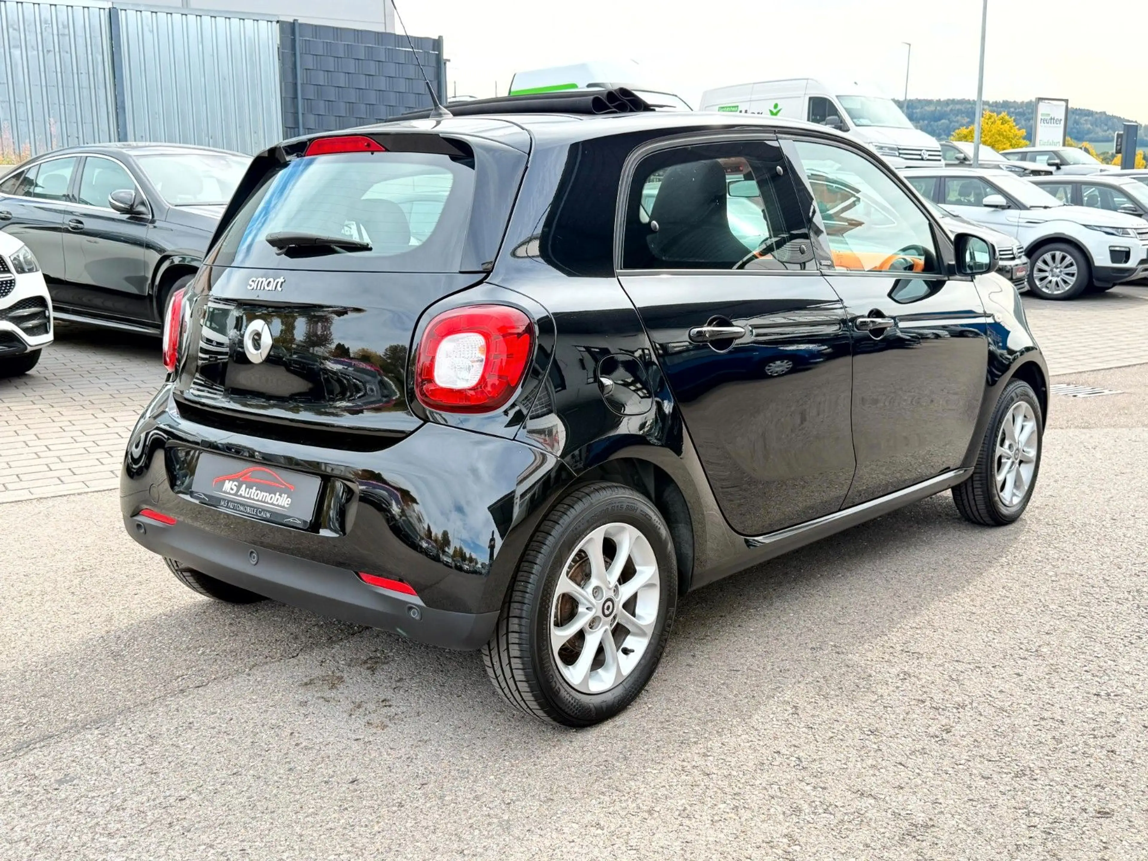 smart forFour passion 66kW Faltdach_PDC_Navi_Klima — photo 5