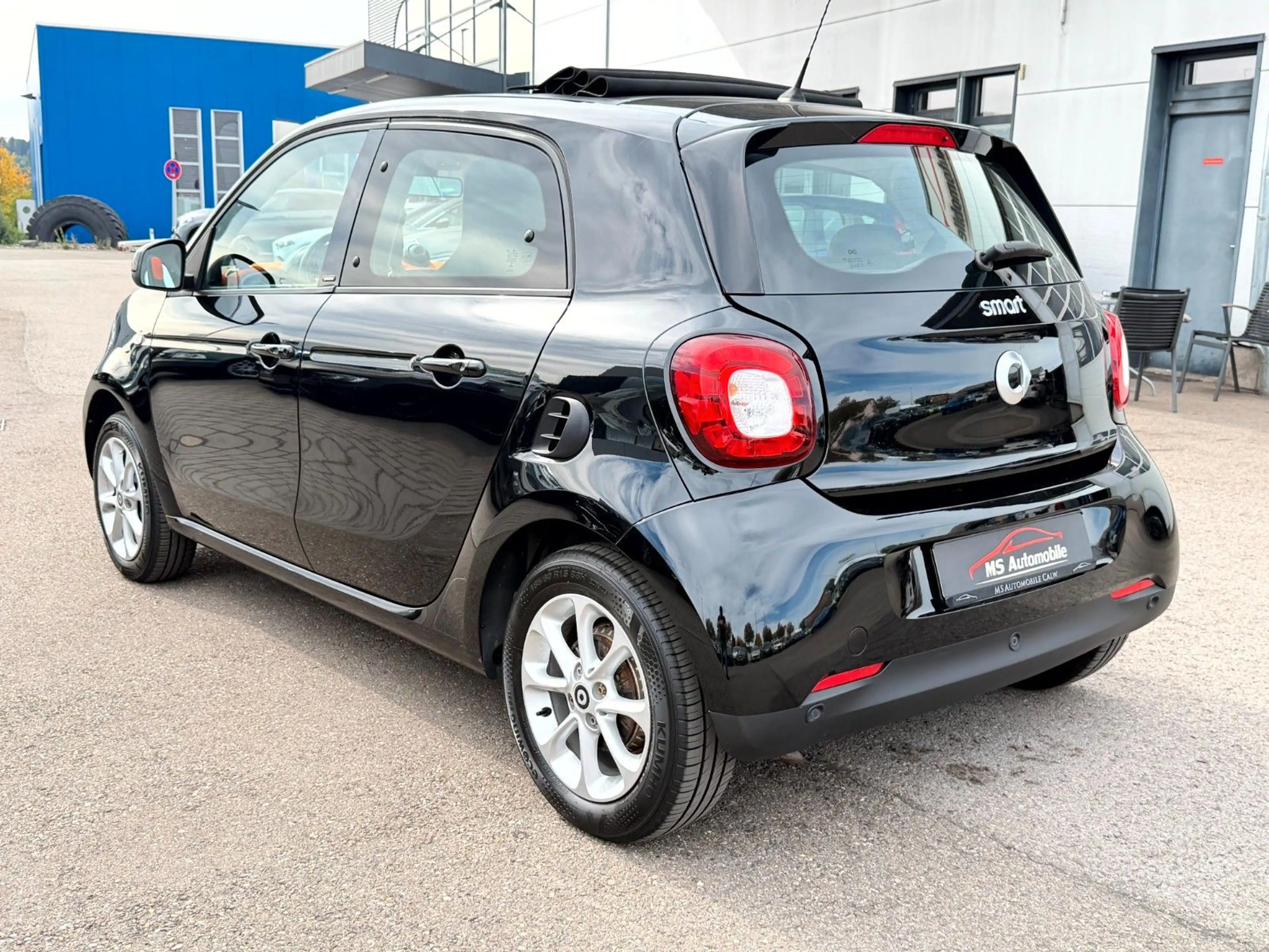 smart forFour passion 66kW Faltdach_PDC_Navi_Klima — photo 7
