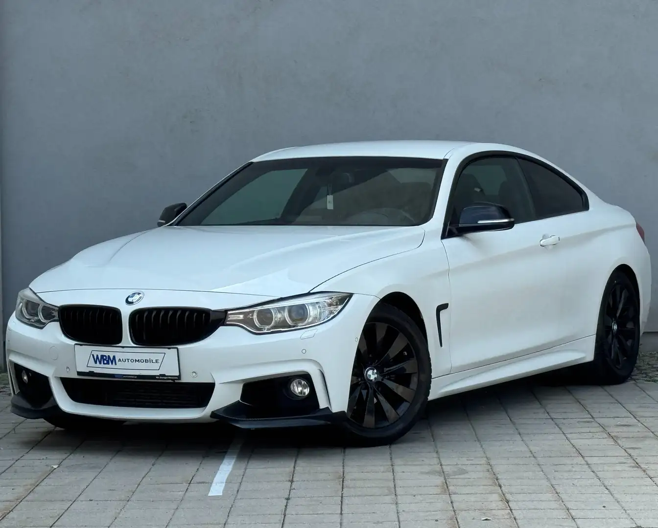 BMW 420 420d M-Paket Coupe Aut. NAVI/AHK Weiß - 2
