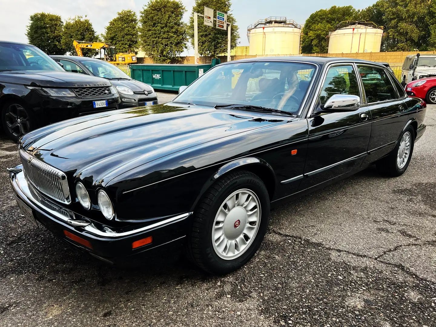 Daimler Double Six ASI Nero - 1