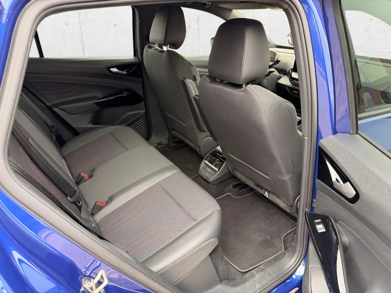 Volkswagen ID.4 GTX 220 kW 4Motion AHK Rear View Carplay DAB 16