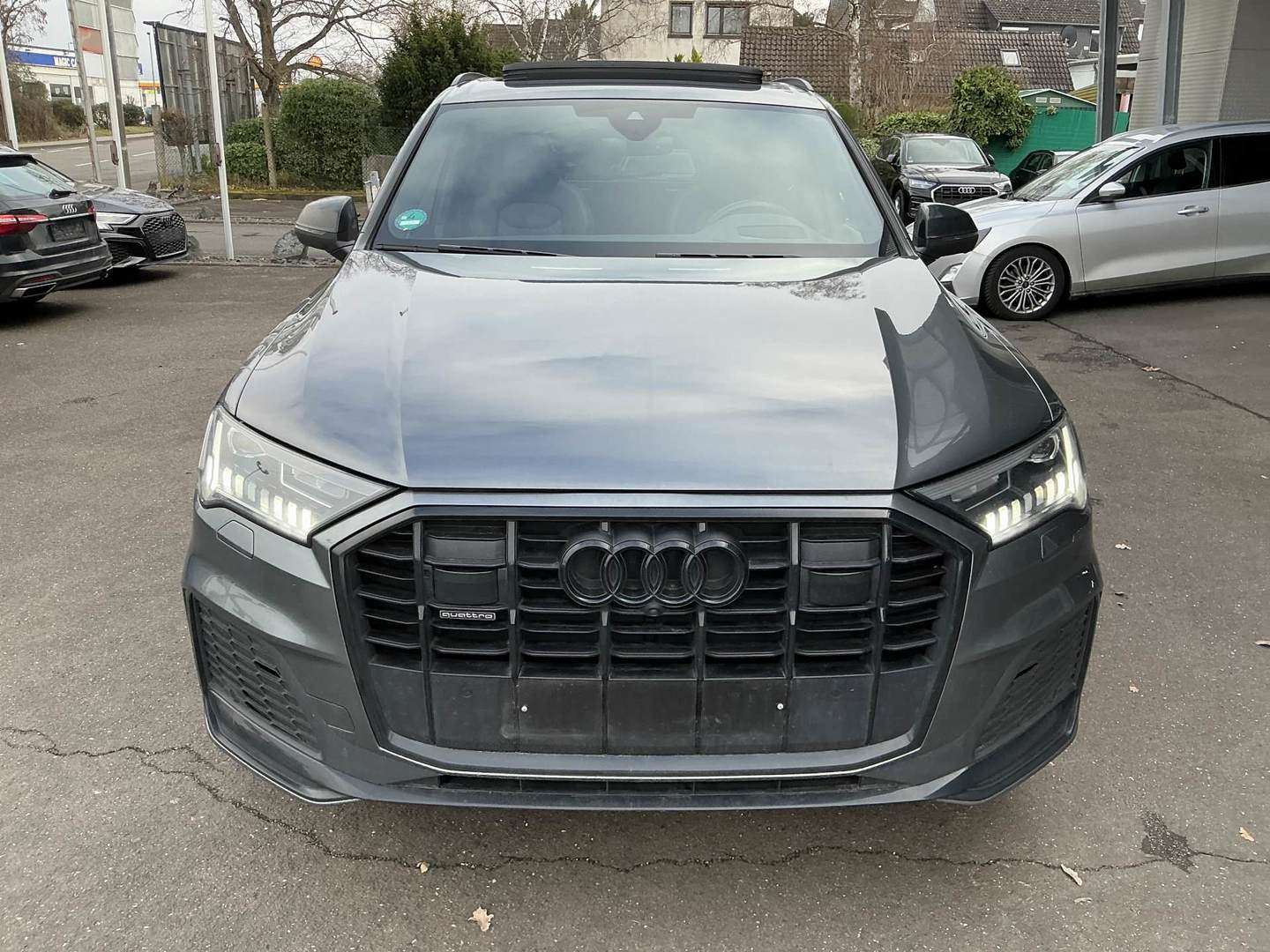 Second hand Audi Q7 3.0