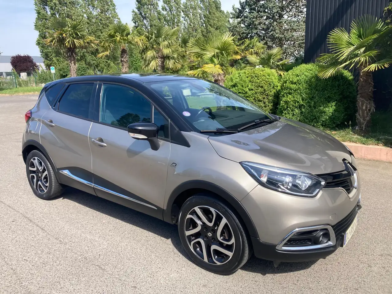 Renault Captur — photo 3