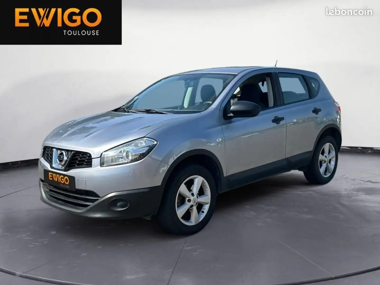 Nissan Qashqai 1.5 dci 110cv Gris - 1