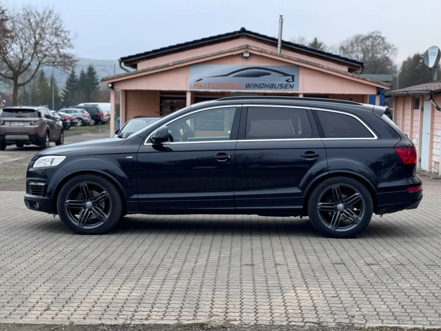 Audi Q7 3.0 TDI S-Line *NAVI *LEDER *XENON *KAMERA Schwarz - 2