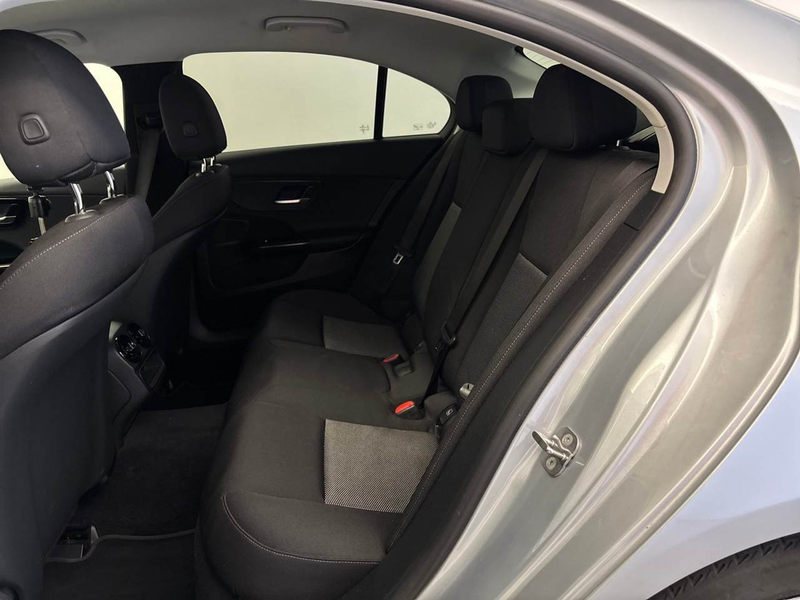 Mercedes-Benz C 200 d Avantgarde Key LED Lane Navi RKam AUT — photo 10