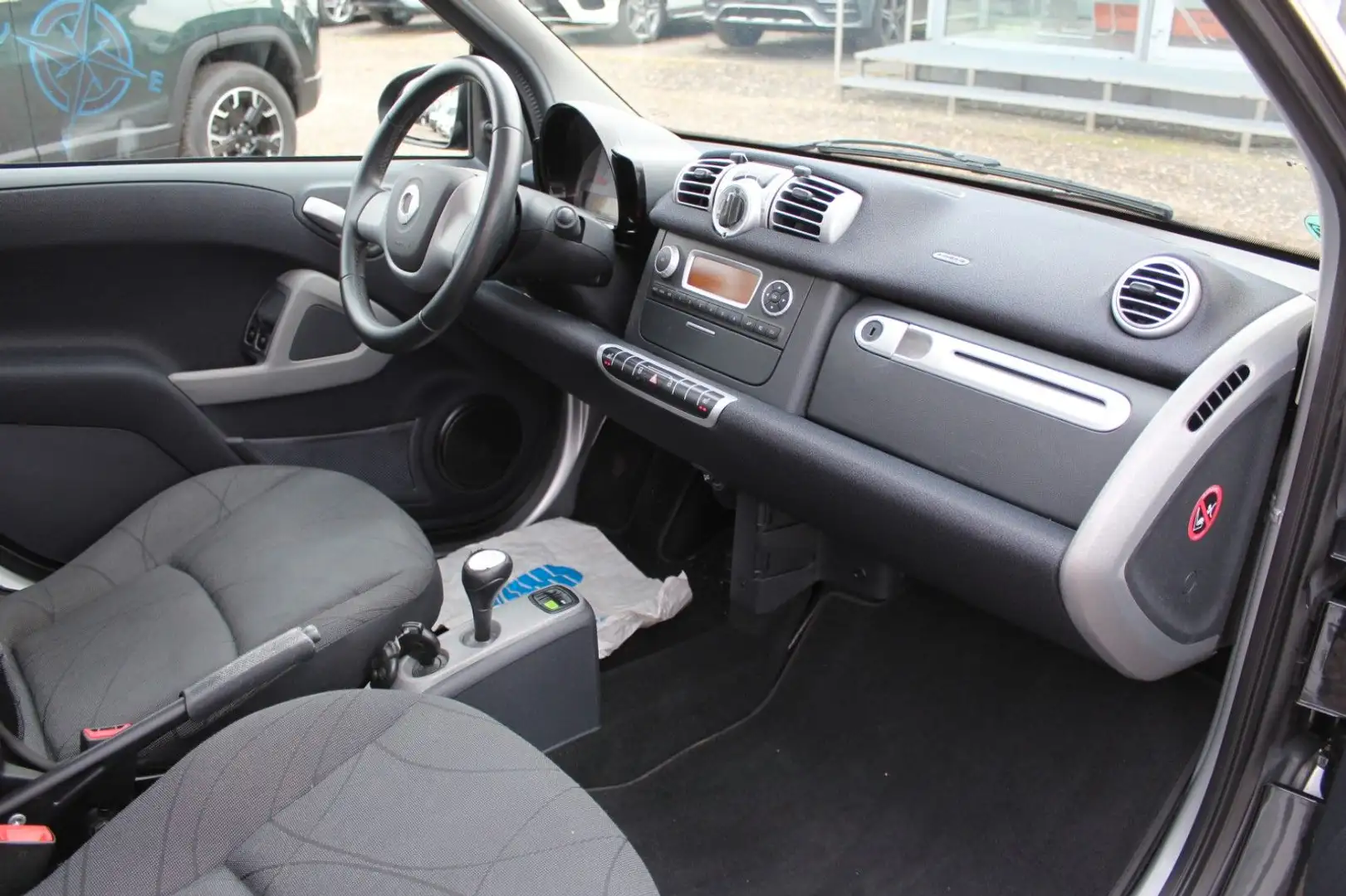 smart forTwo Coupé*PASSION*1. Hd.*Klima*Servo*Alu*PANO Silber - 2