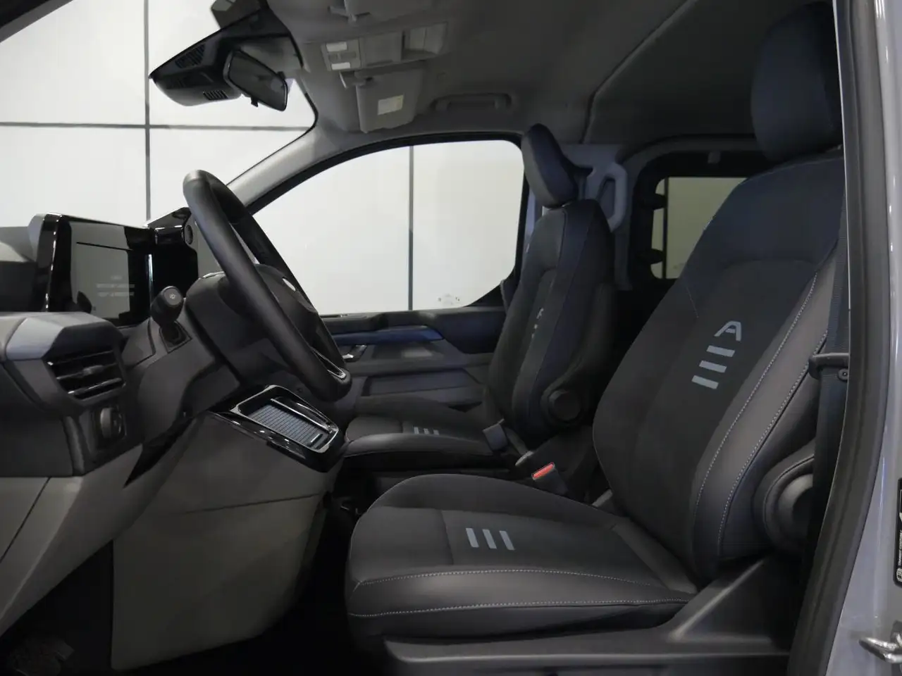 Ford Tourneo Custom 2026 — фото 11