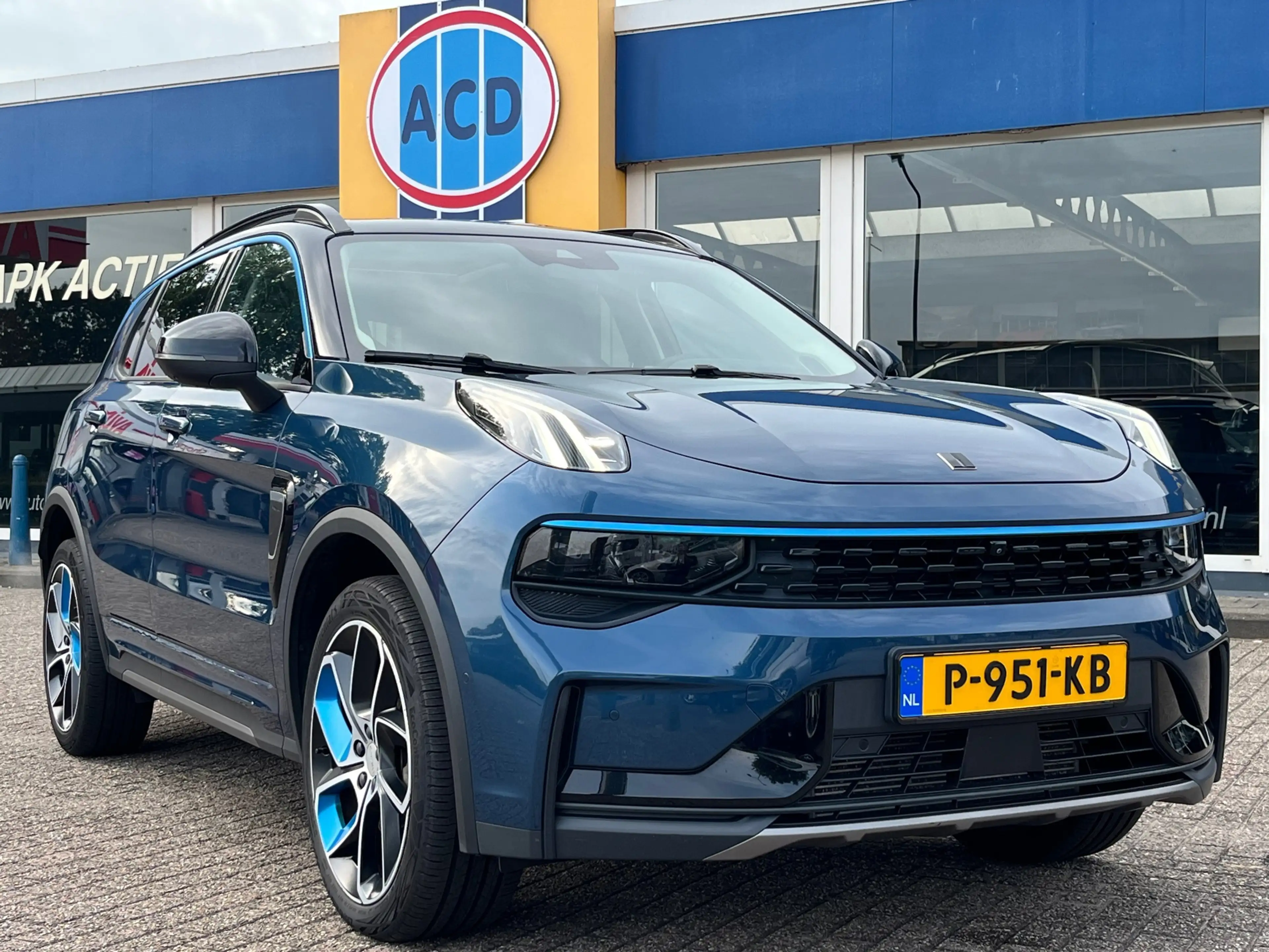 Lynk & Co 01 1.5 261pk PHEV 7DCTH | Orig.NL | PanoramaDak | 360 — photo 5