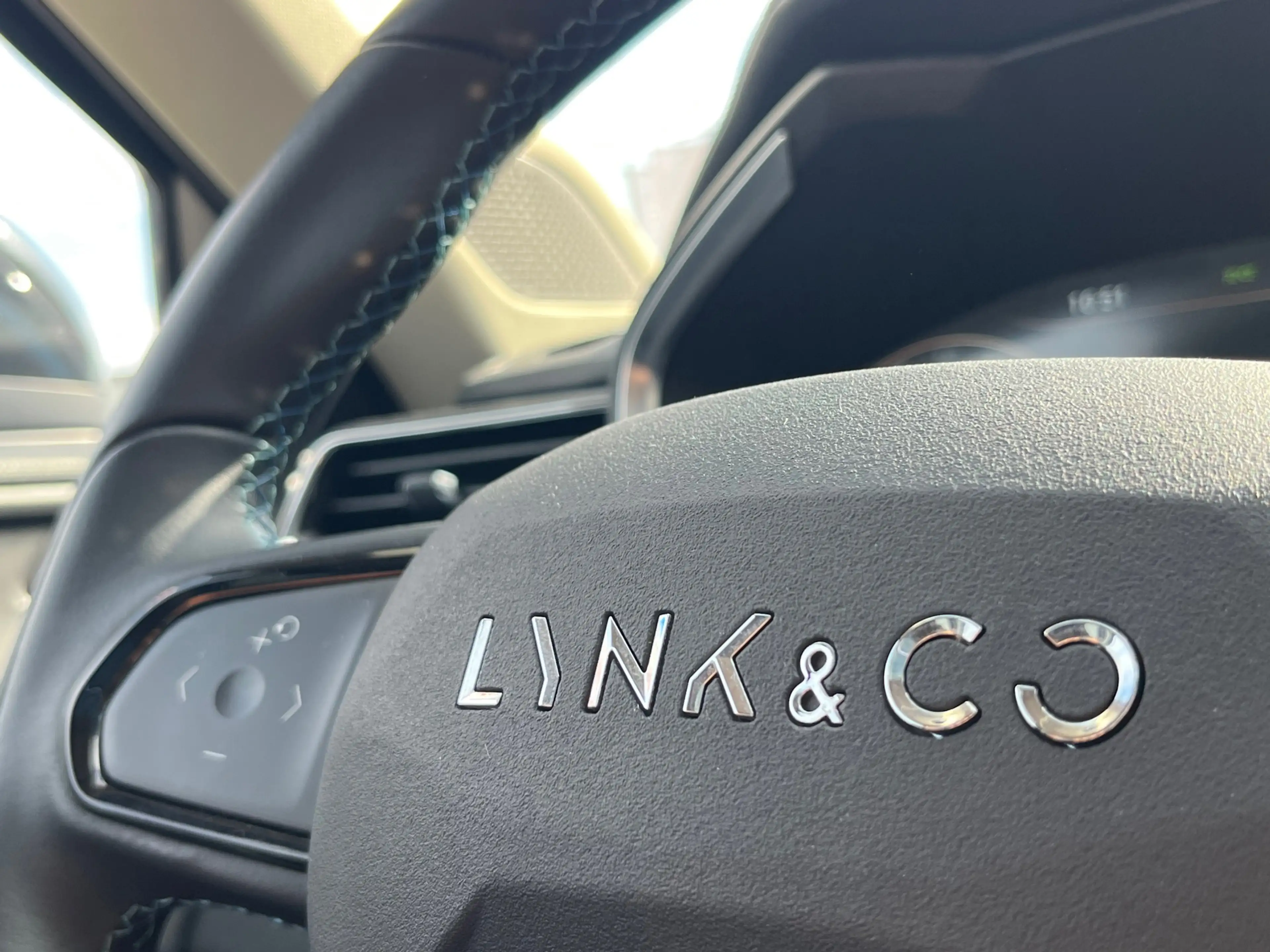 Lynk & Co 01 1.5 261pk PHEV 7DCTH | Orig.NL | PanoramaDak | 360 — photo 26