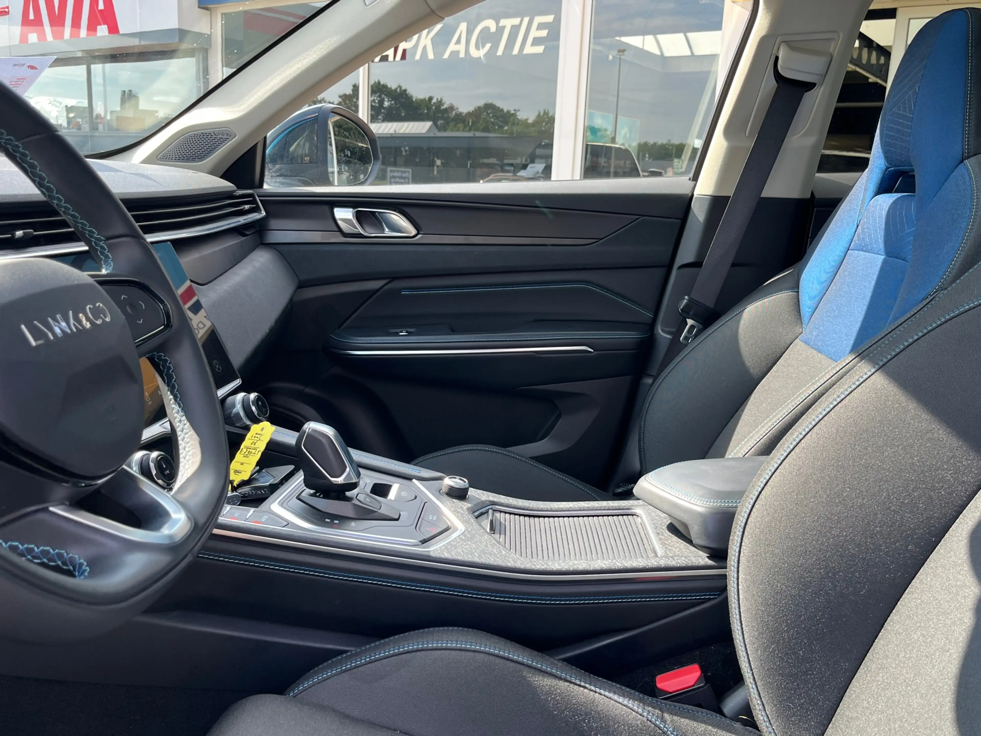 Lynk & Co 01 1.5 261pk PHEV 7DCTH | Orig.NL | PanoramaDak | 360 — photo 30