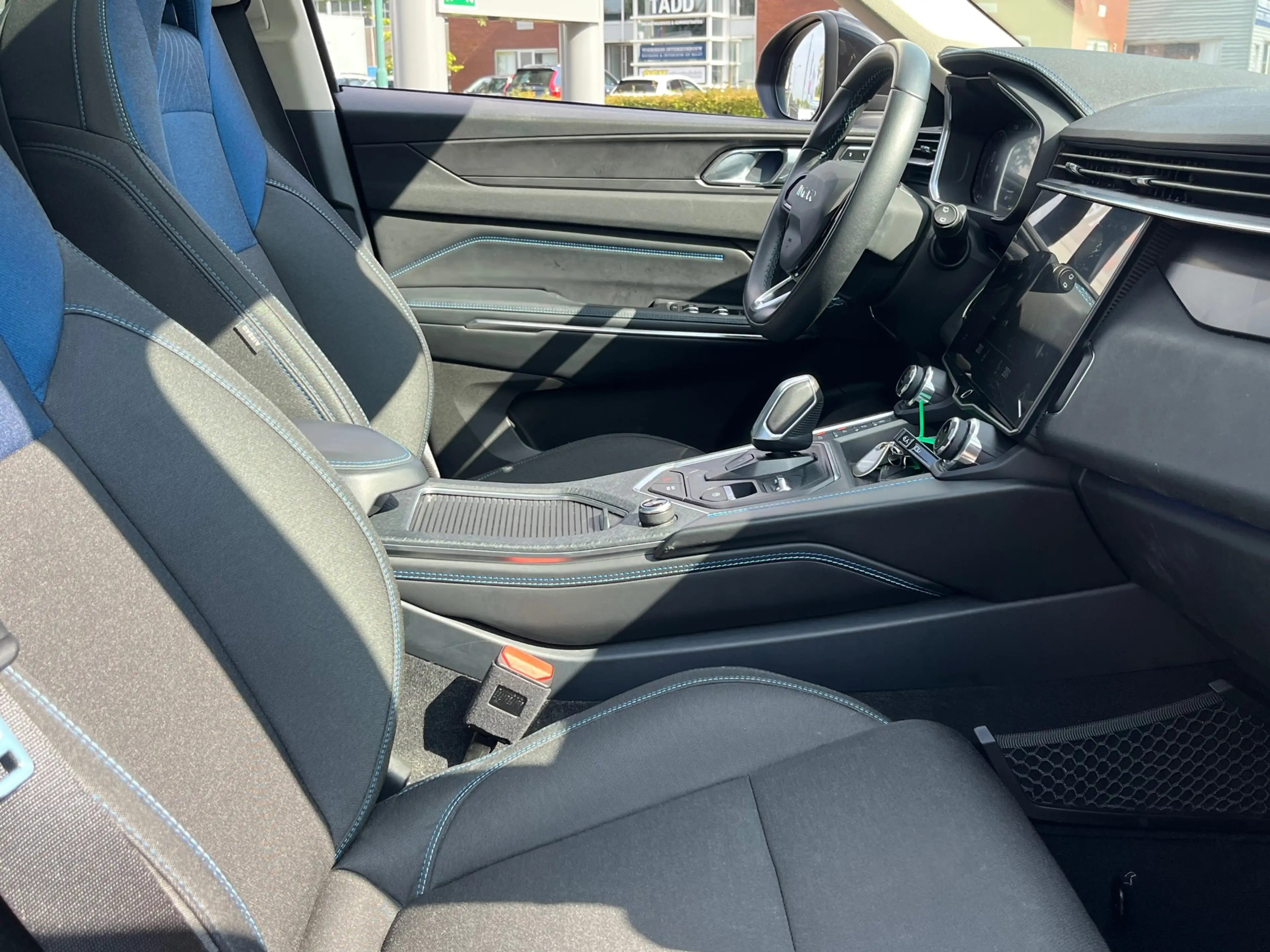 Lynk & Co 01 1.5 261pk PHEV 7DCTH | Orig.NL | PanoramaDak | 360 — photo 16