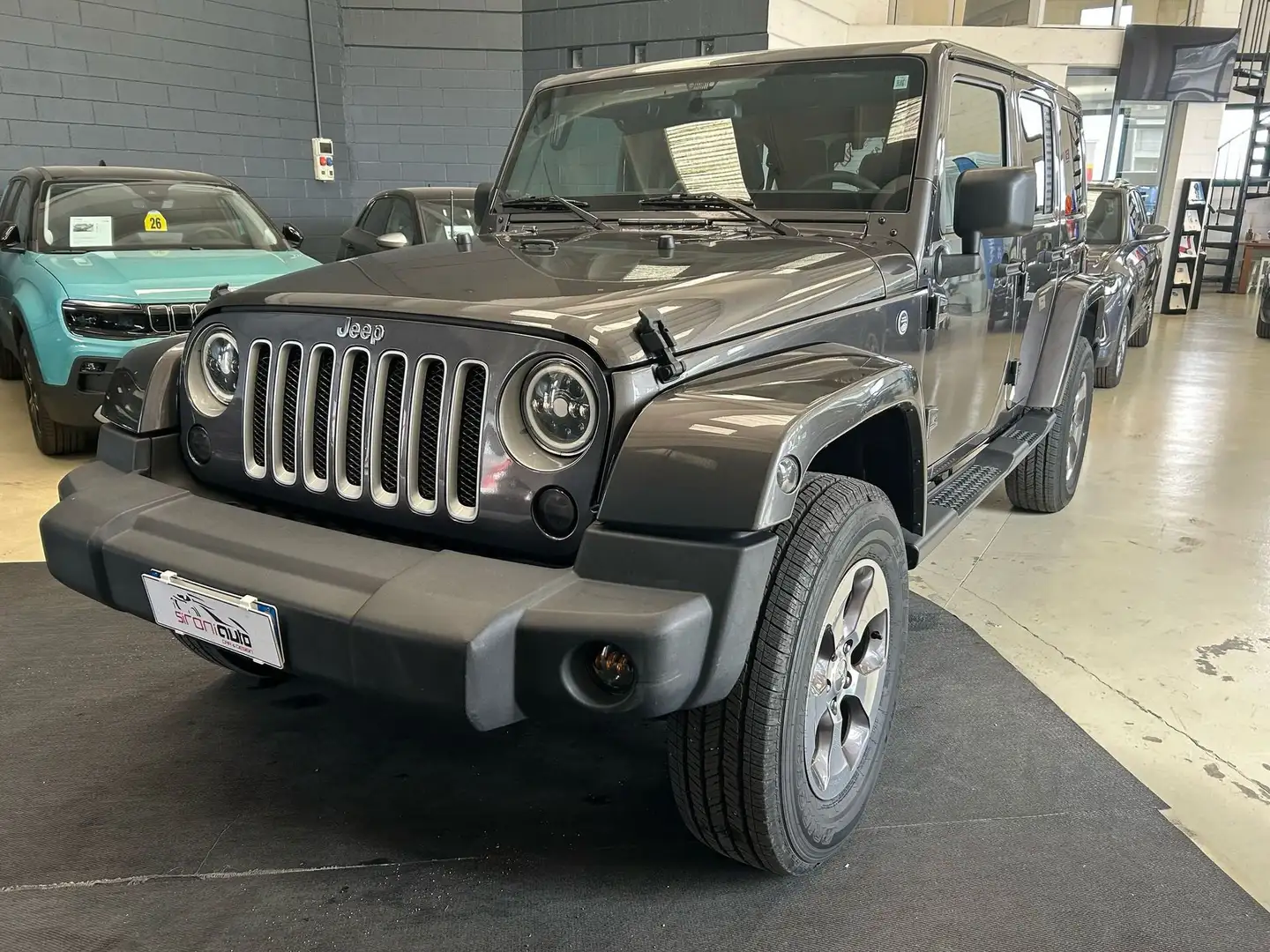 Jeep Wrangler Unlimited 2.8 CRD Sahara Auto Gri - 1