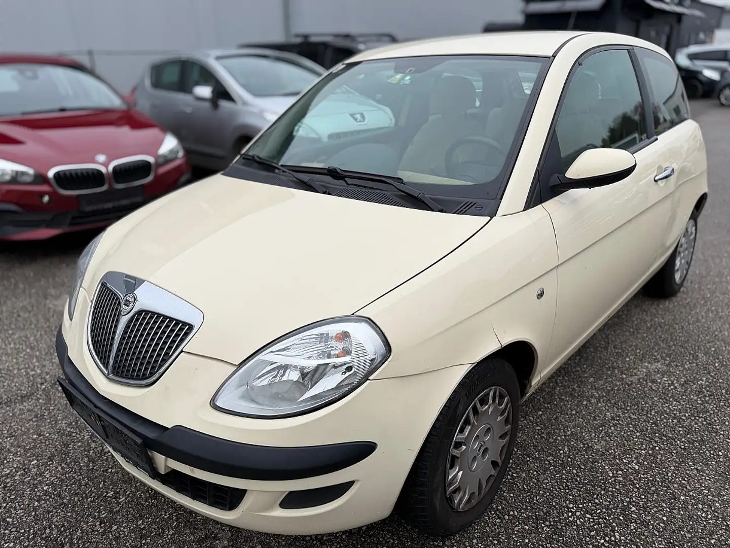 Lancia Ypsilon 1.2 *66000km* Gelb - 1