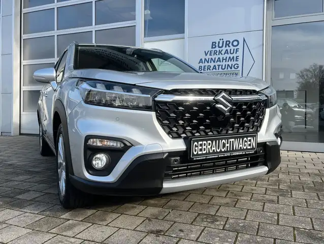 Suzuki SX4 S-Cross 1.4 mHEV 4WD 1HD SHZ NAV KAM LED 17"