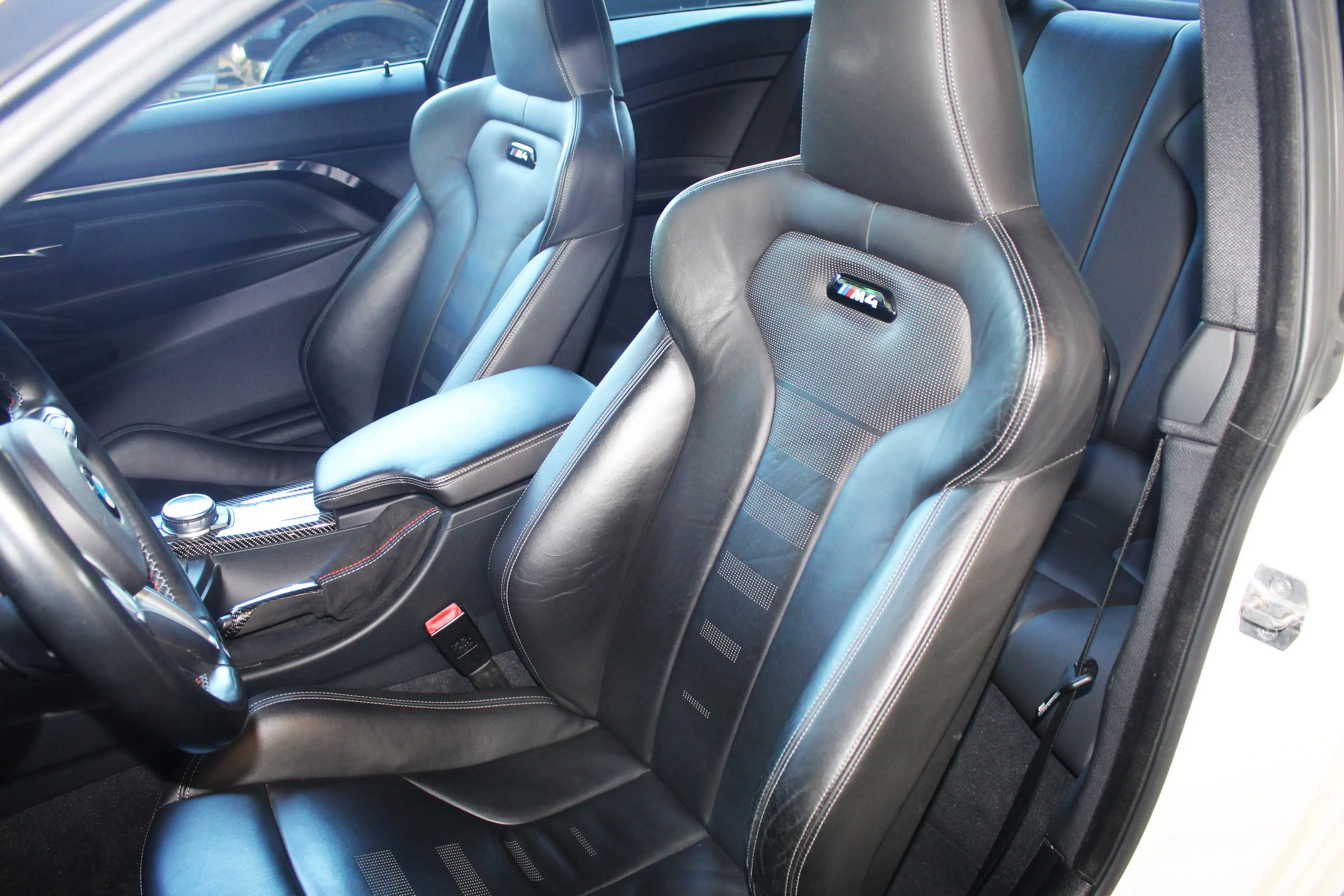 BMW M4 *Carbon-Dach*78tkm*Leder*Kamera*HeadUp — photo 13