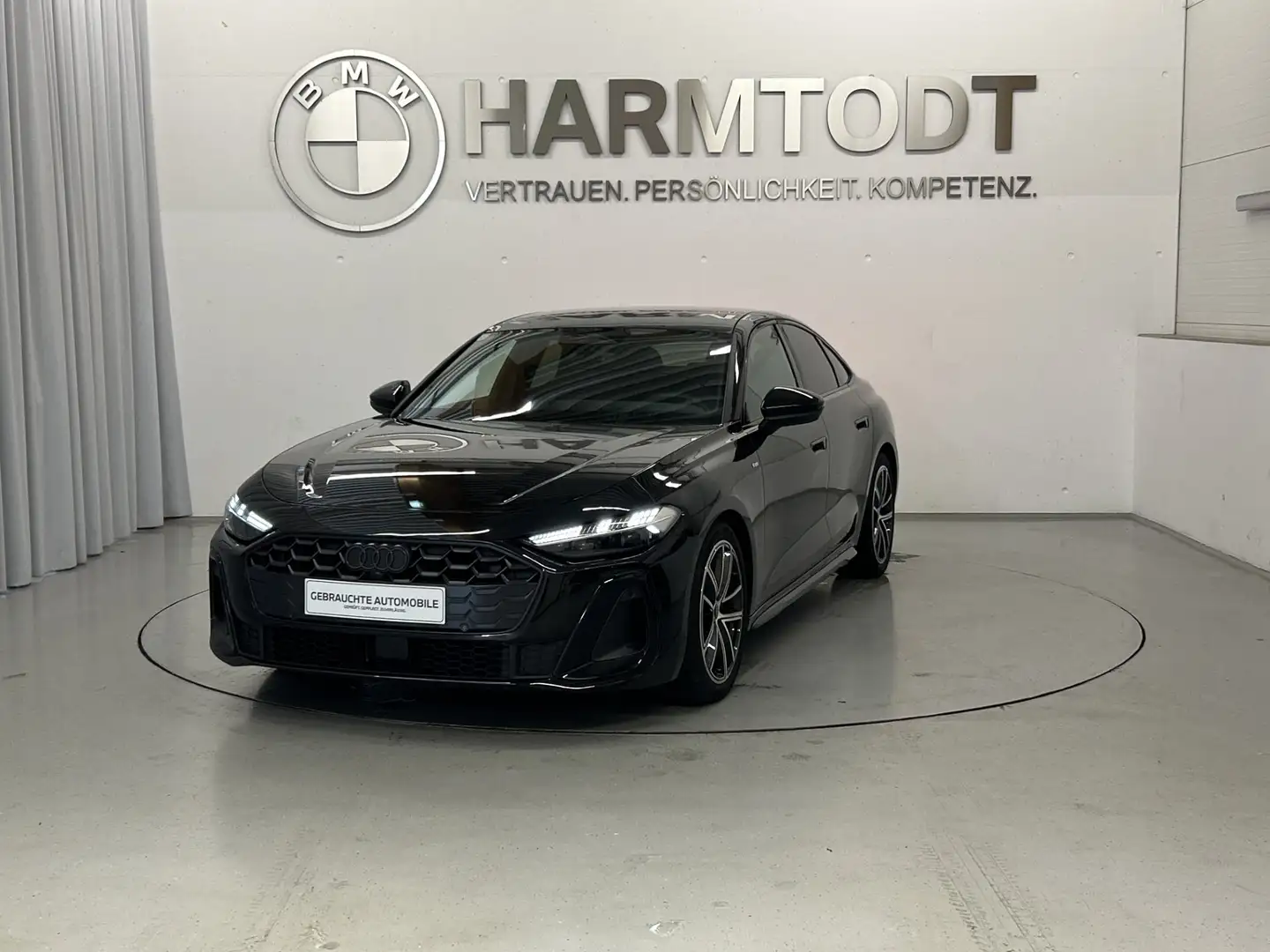 Audi A5 Limo TDI quattro *S-Line / Pano / AHV / MATRIX* Schwarz - 2