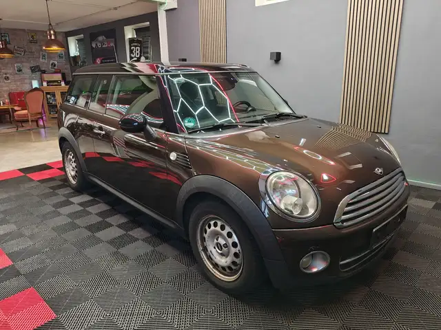 MINI Cooper D Clubman Cooper D 8fach Bereift Gepflegt