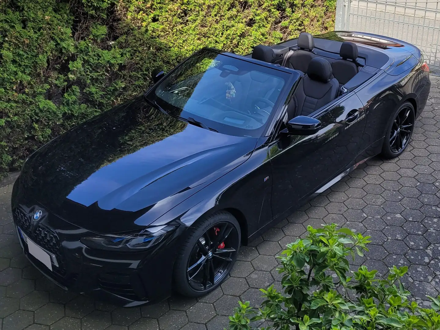 BMW 440 M440i Cabrio Schwarz - 1