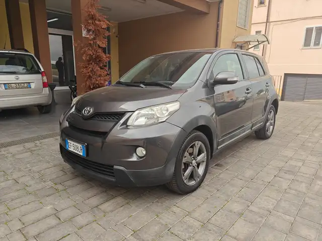 Toyota Urban Cruiser Urban Cruiser 1.4 d-4d Luxury Awd