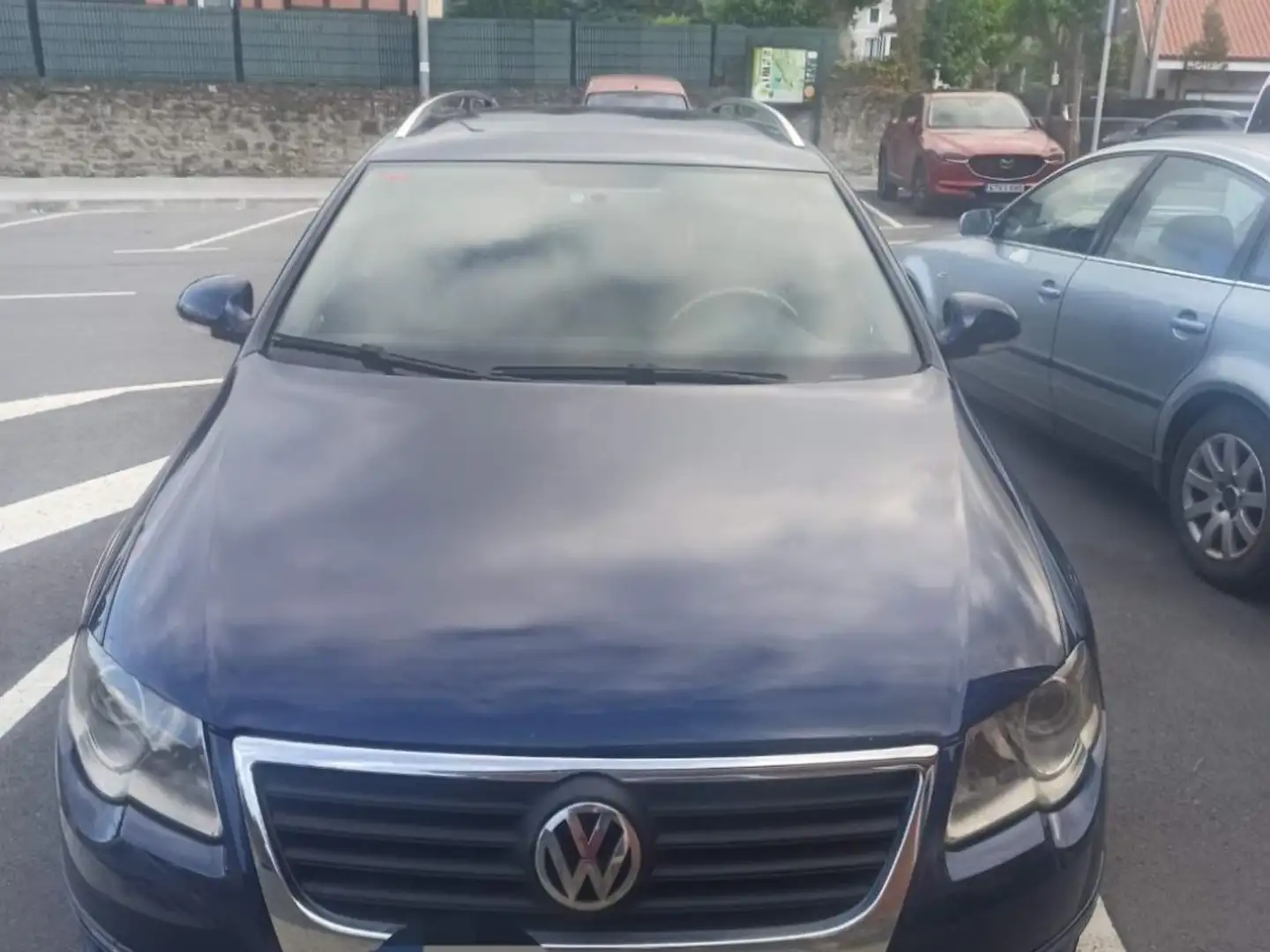 Volkswagen Passat Variant 1.6 FSI Advance de motor funciona bien Azul - 1