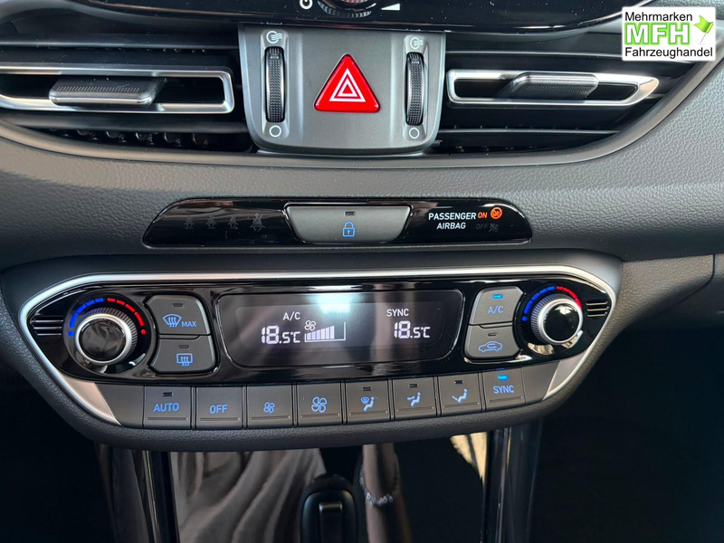 Hyundai i30 Kombi - PD GO Plus 1.0 TGDI Comfort Plus/ ACC /... — photo 15