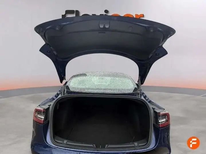 Tesla Model 3 2024, foto 17
