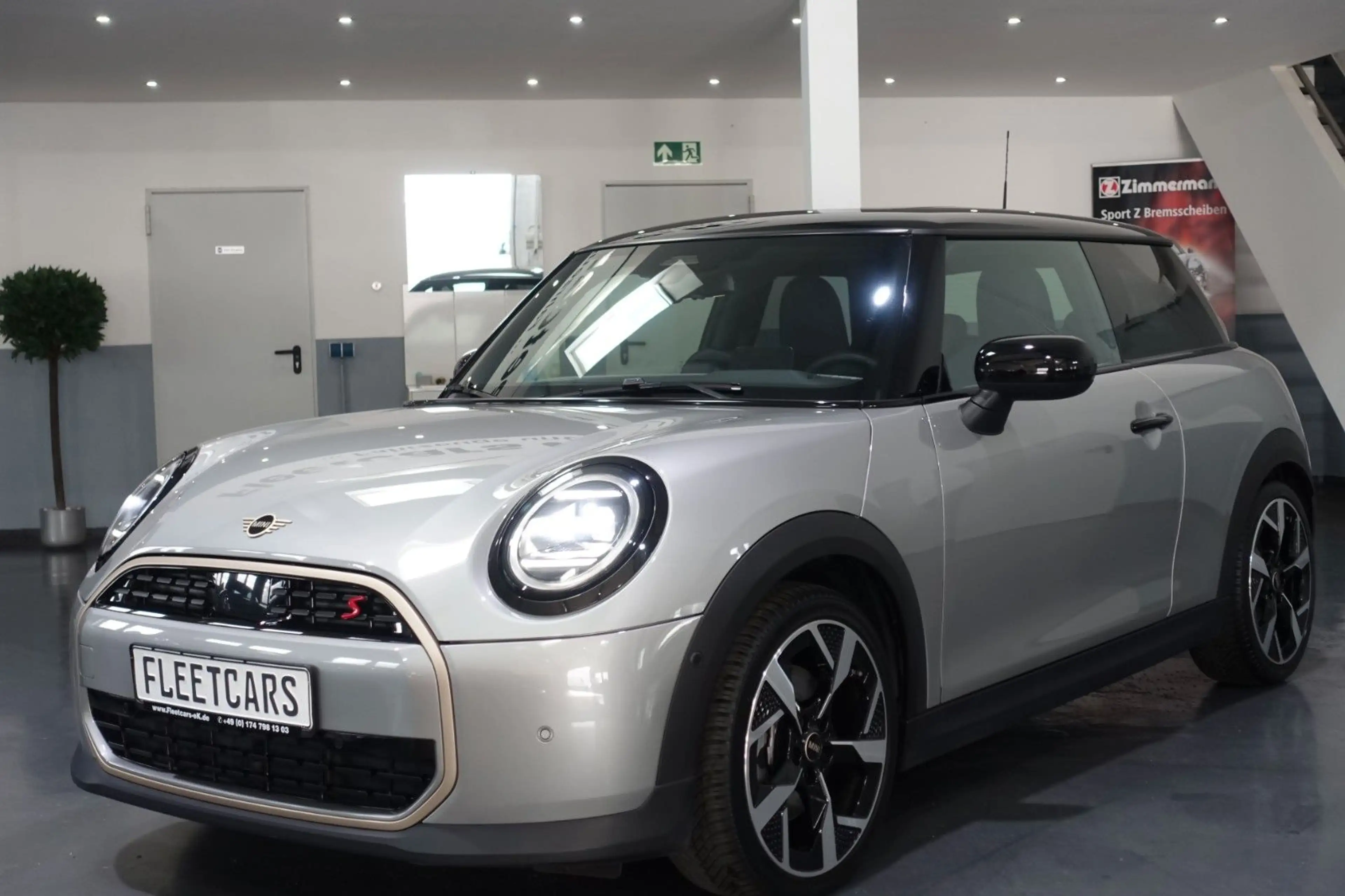 MINI Cooper S Favoured Trim | PANORAMA | LEDER | 18" — photo 2